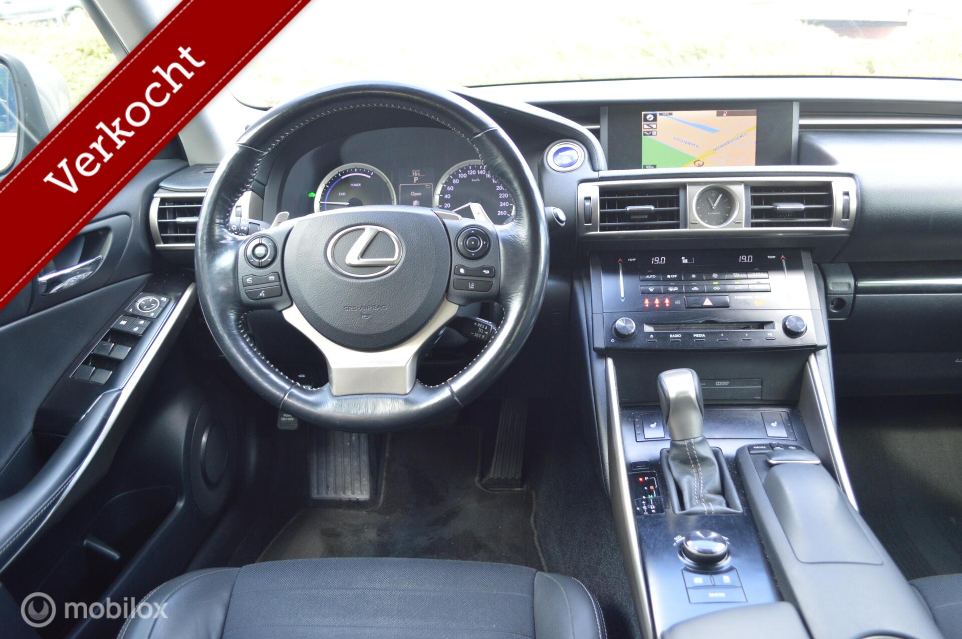 Foto van Lexus Lexus Is300h