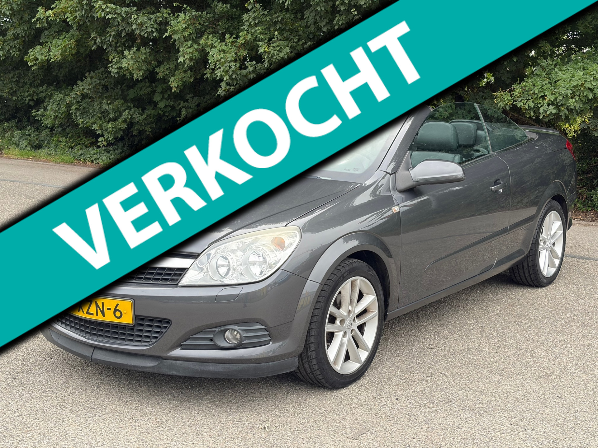 Opel Astra Twin Top 1.6 Cosmo Airco! Cabrio! Nw APK! Leder! 2009! 2009 - voorkant