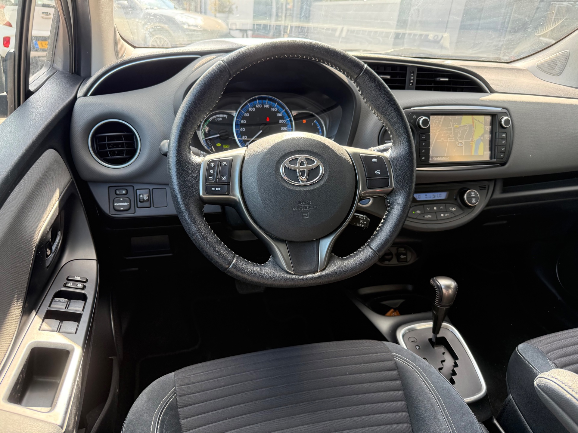 Foto van Toyota Toyota Yaris Hybrid