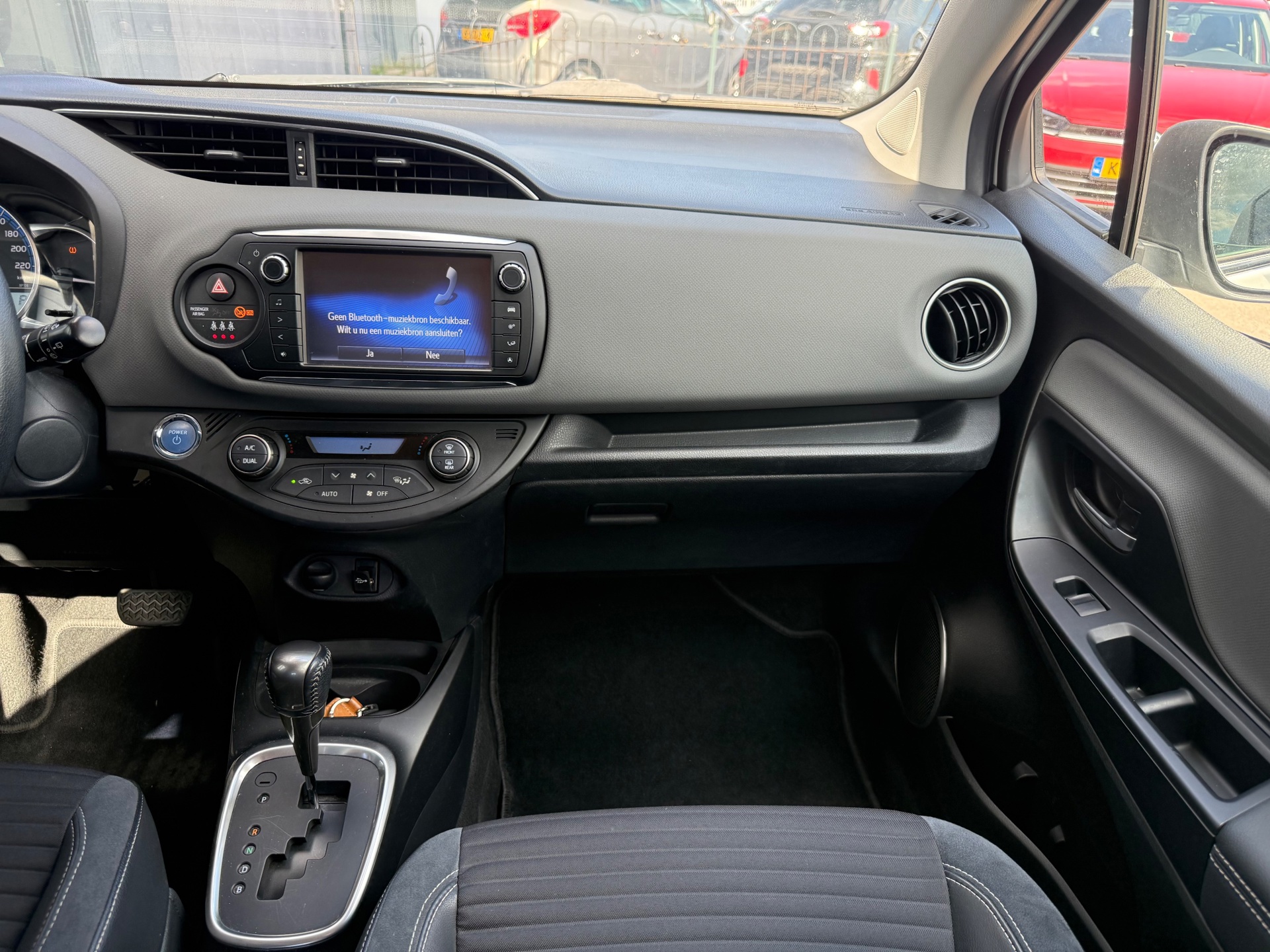 Foto van Toyota Toyota Yaris Hybrid