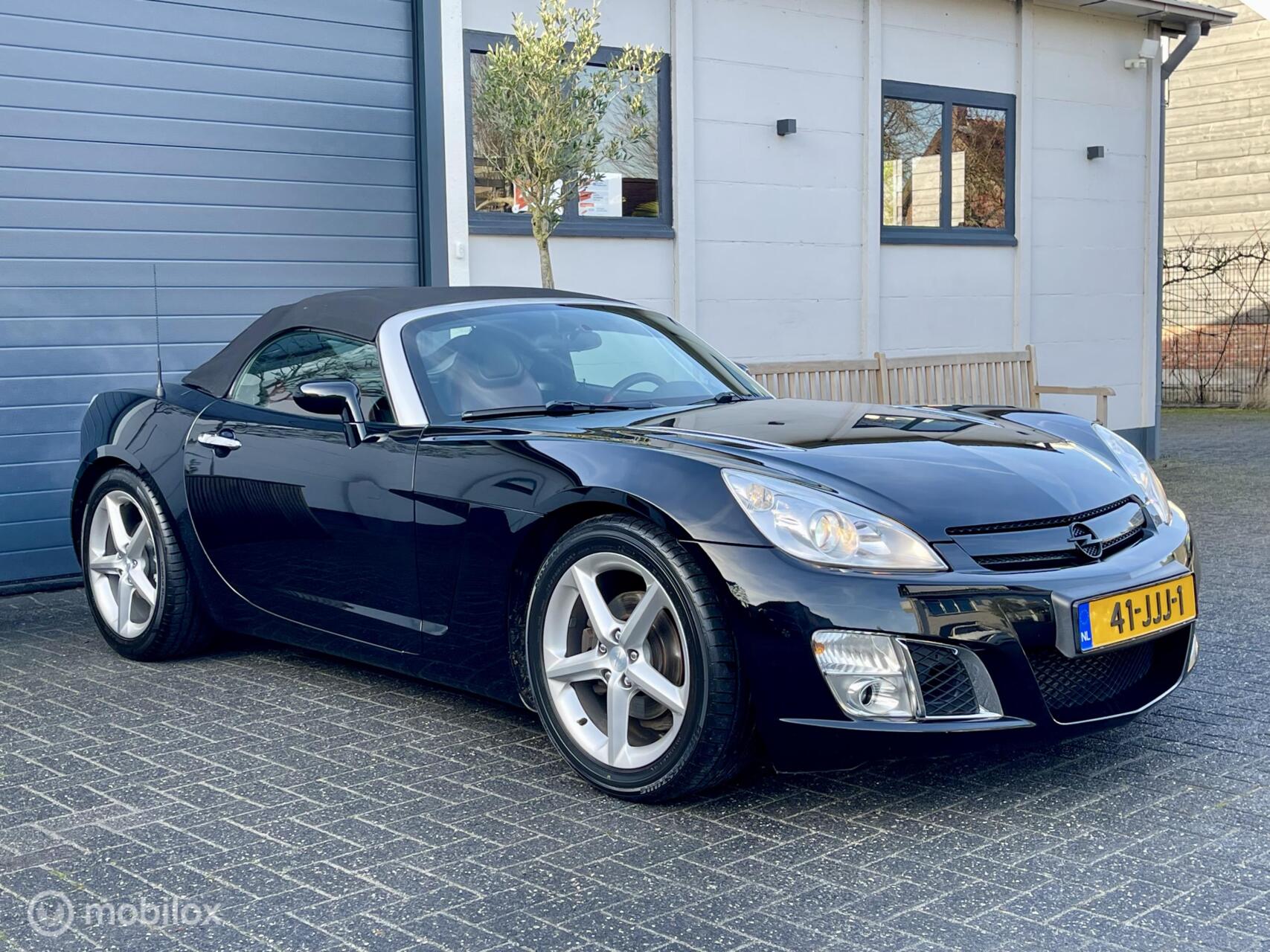 Foto van Opel GT