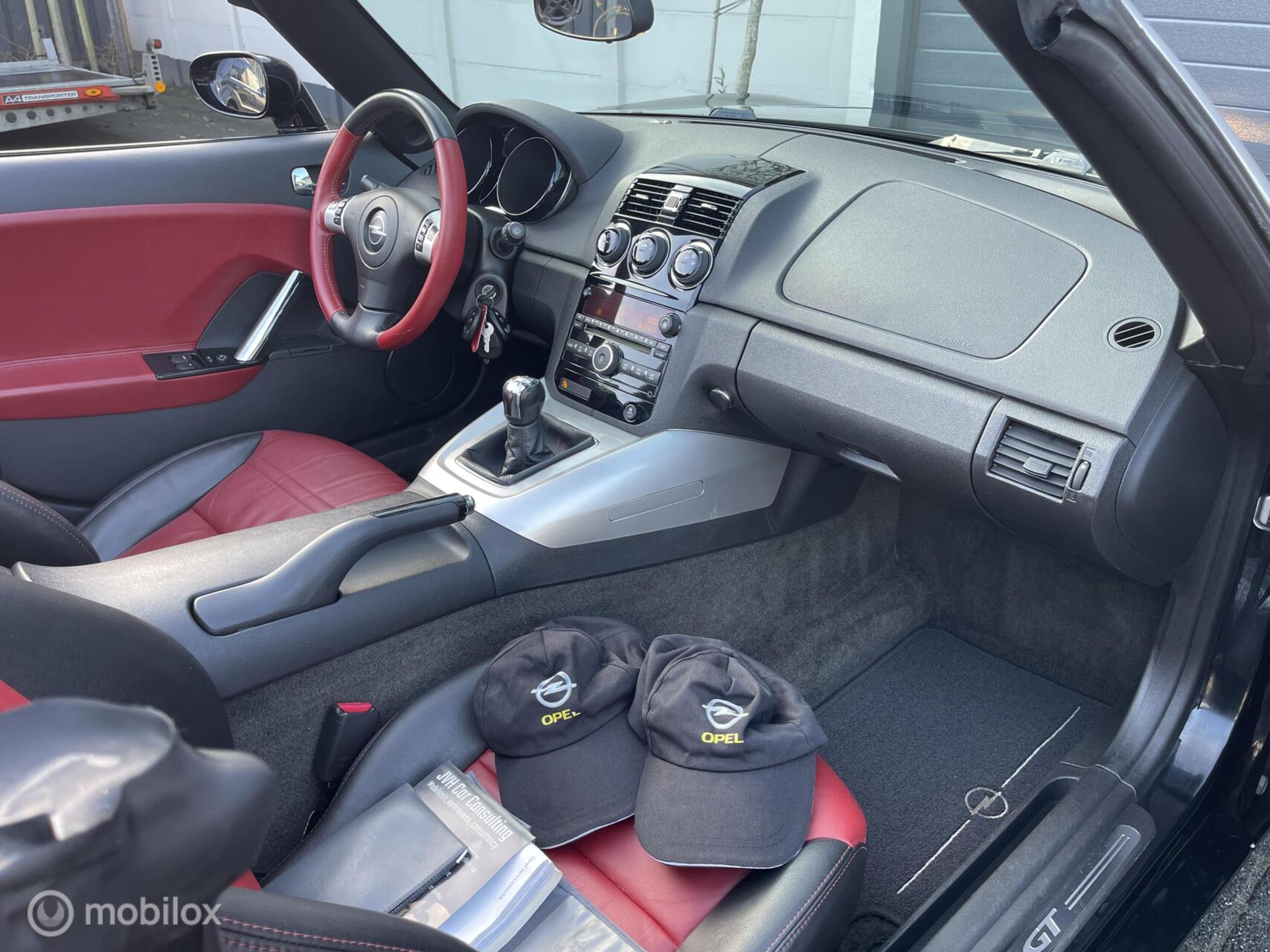Foto van Opel GT