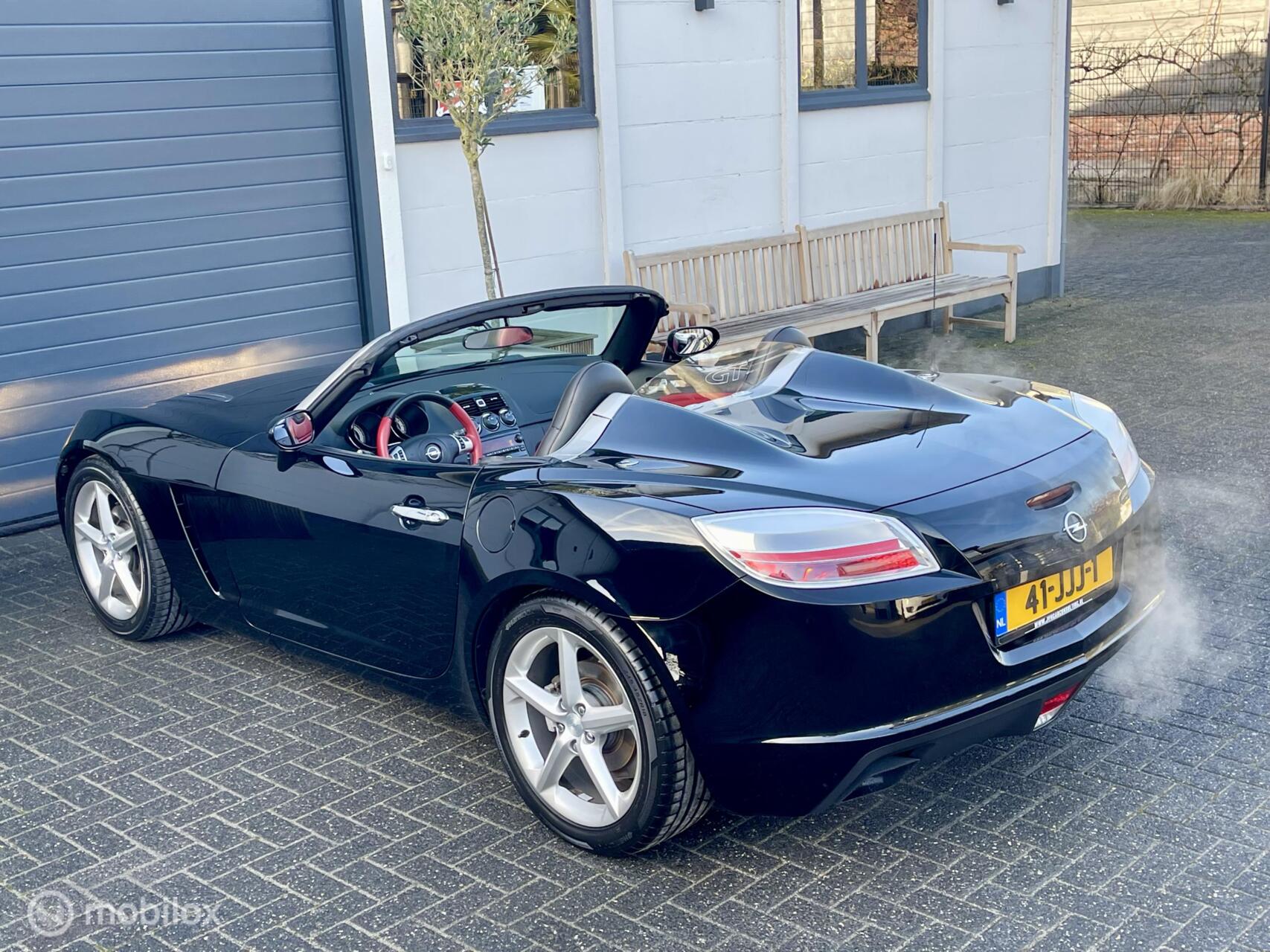Foto van Opel GT