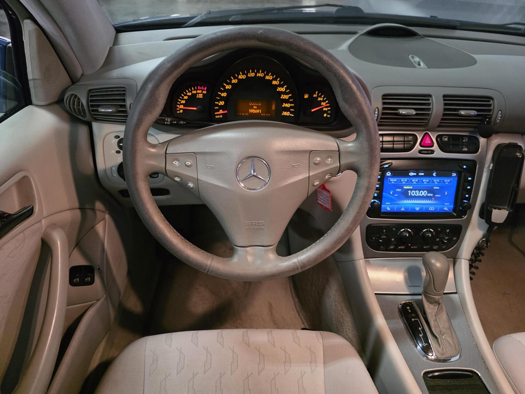 Foto van Mercedes-Benz C 180 Kompressor
