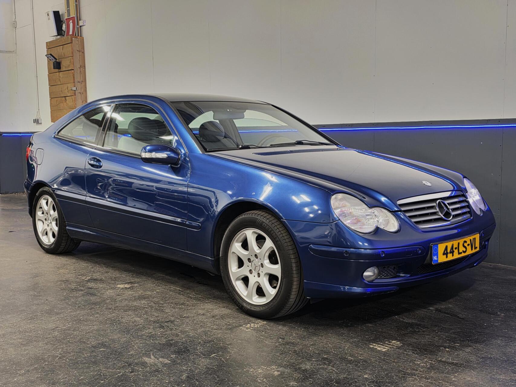 Foto van Mercedes-Benz C 180 Kompressor