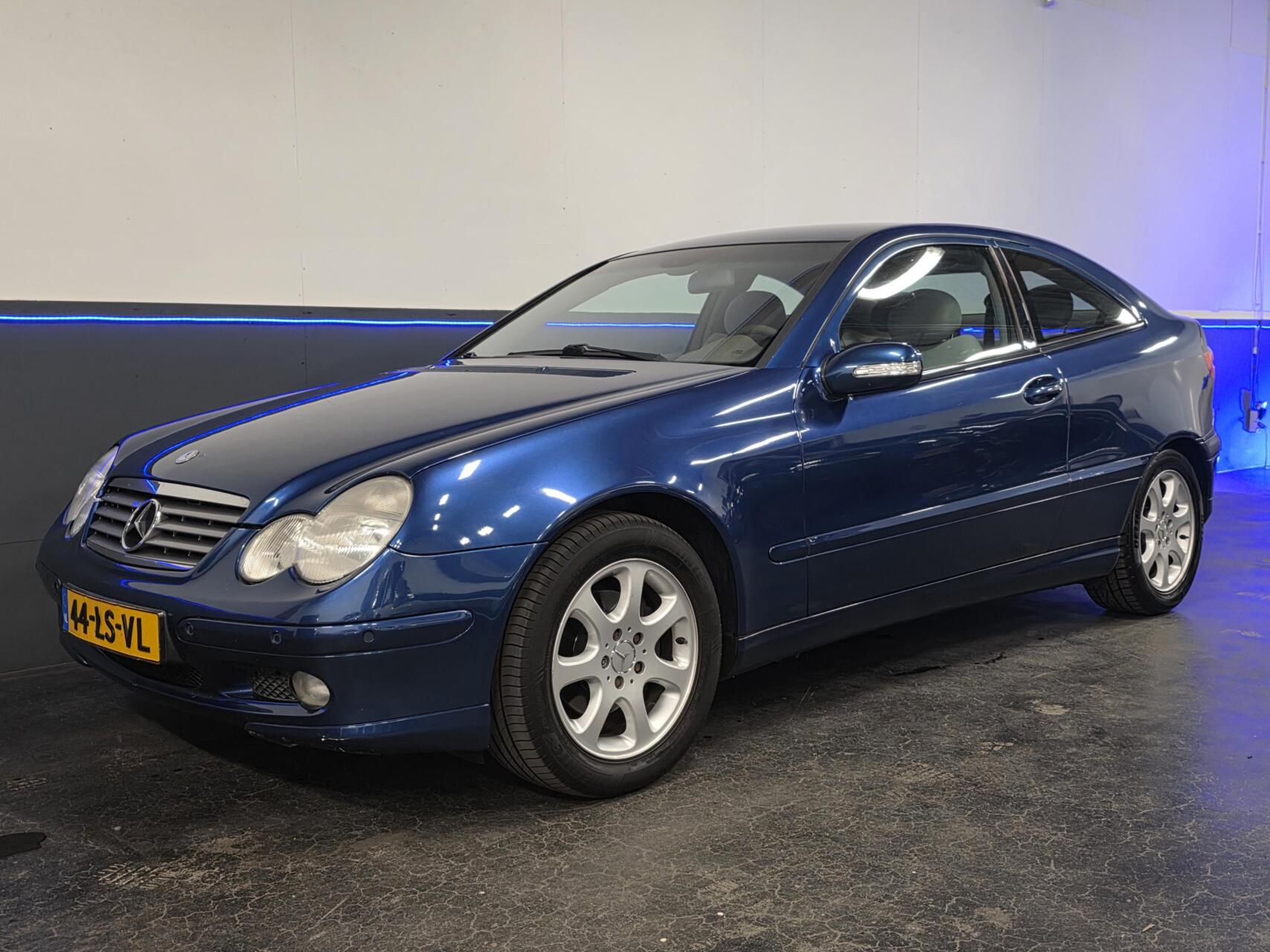 Foto van Mercedes-Benz C 180 Kompressor