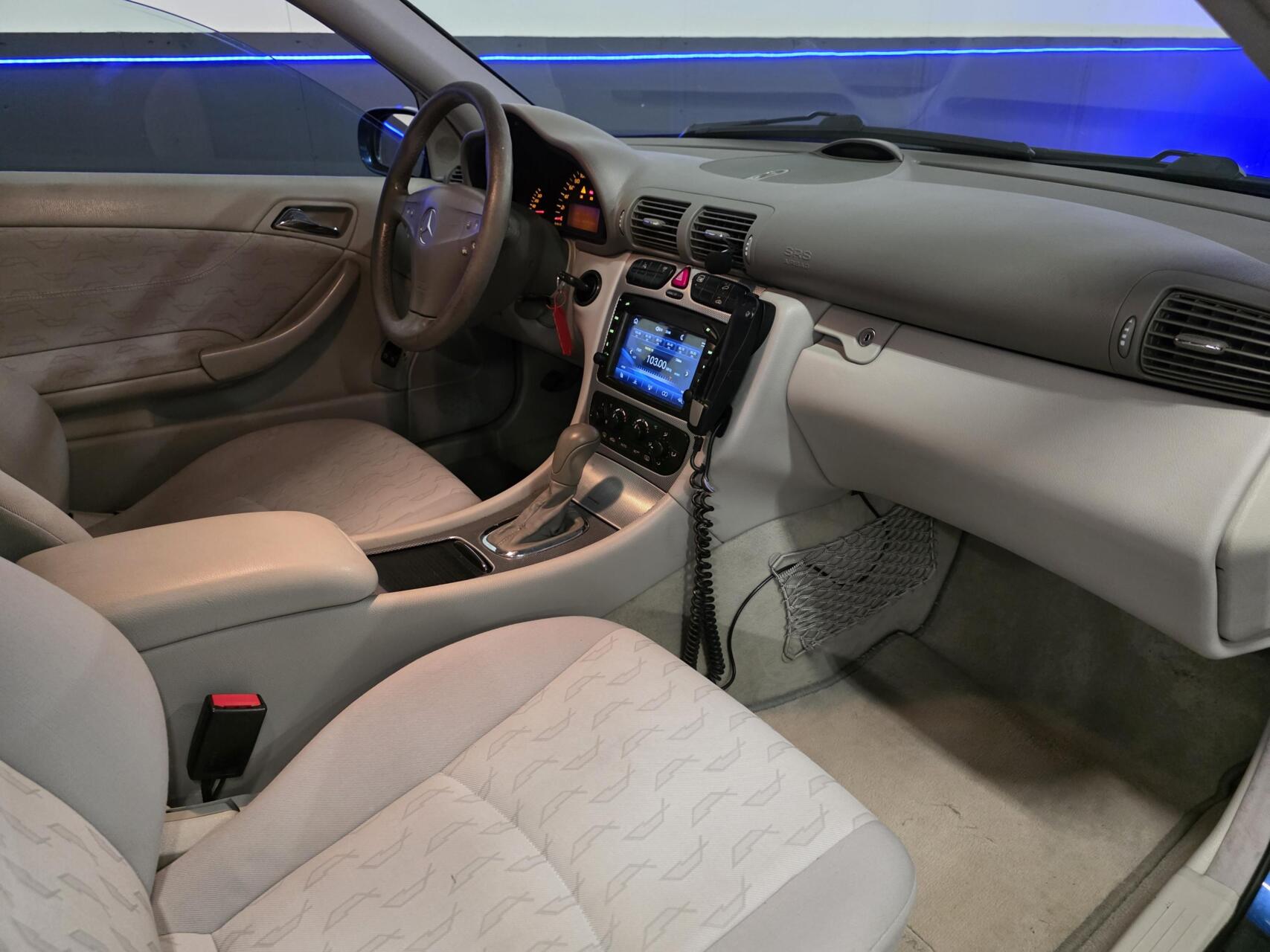 Foto van Mercedes-Benz C 180 Kompressor