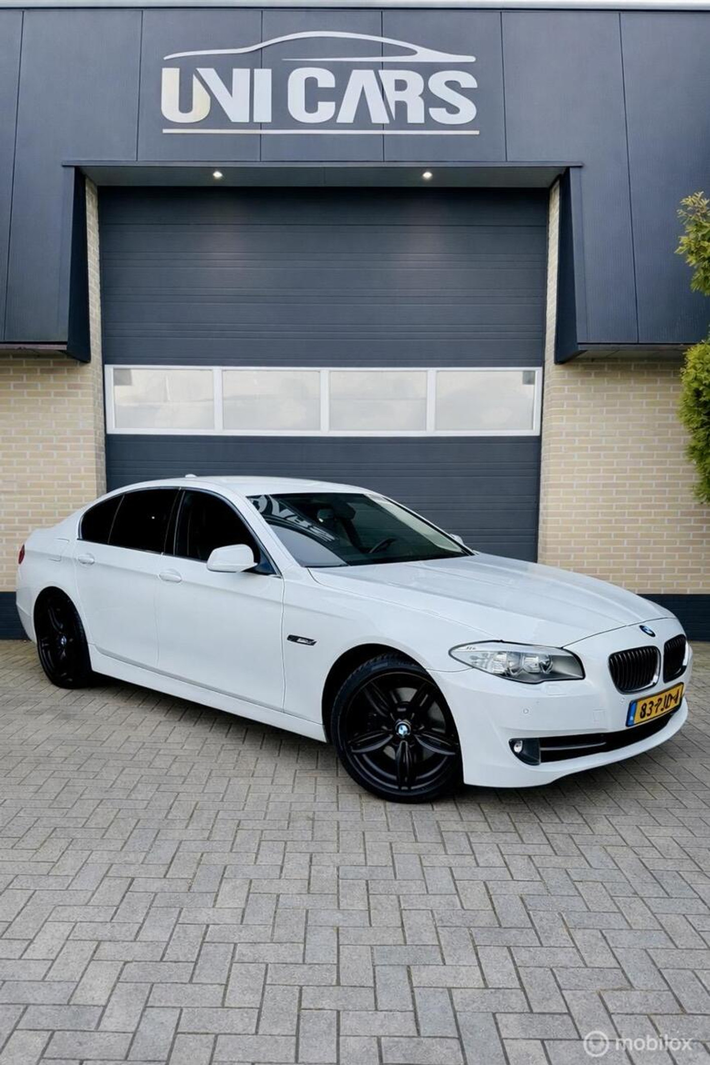 BMW 528i 528i 259PK High Executive|Sport|Navi|Leder|LM19 2011 - voorkant
