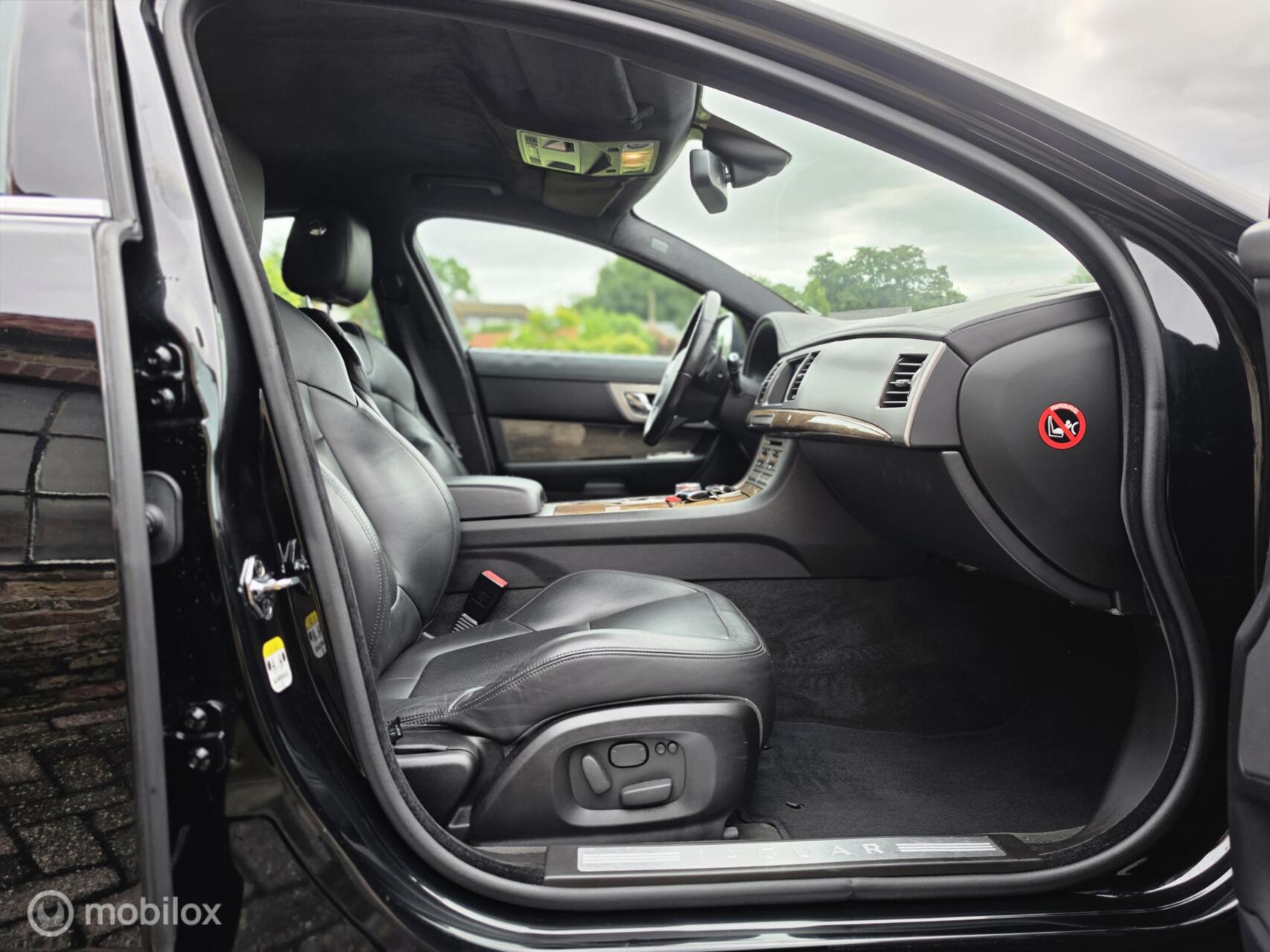 Foto van Jaguar Jaguar XF