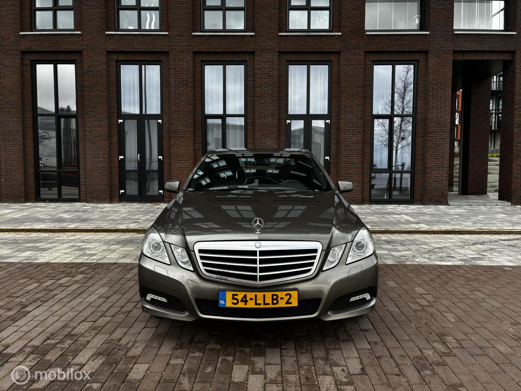 Foto van Mercedes-Benz E 250 Cgi