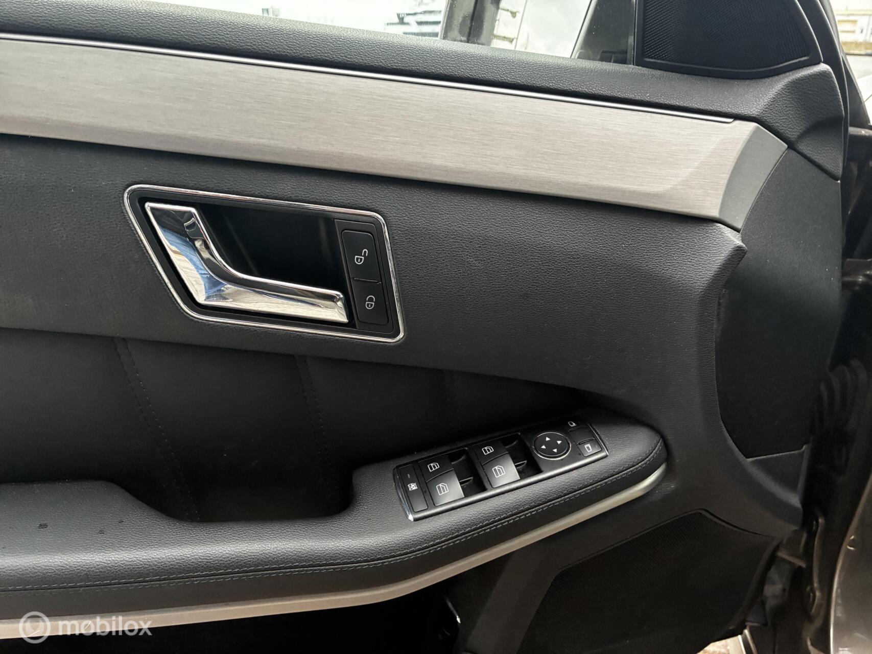 Foto van Mercedes-Benz E 250 Cgi