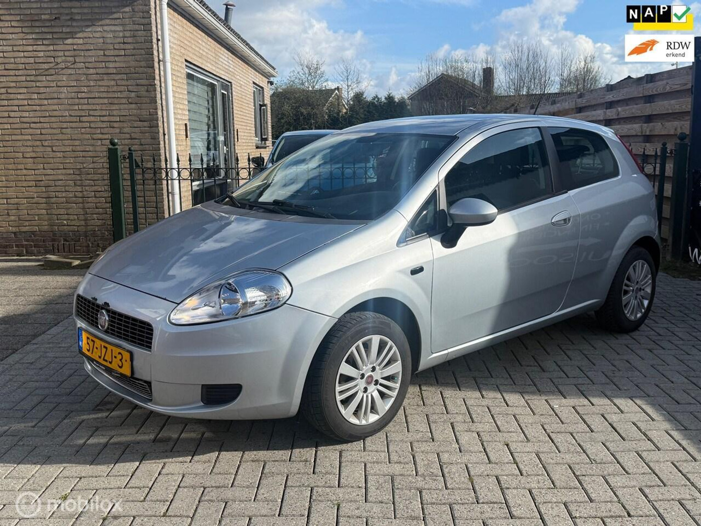 Fiat Fiat Punto 1.4 Edizione Lusso | nieuwe apk keuring | airco | cruise | lm velgen | 2009 - voorkant
