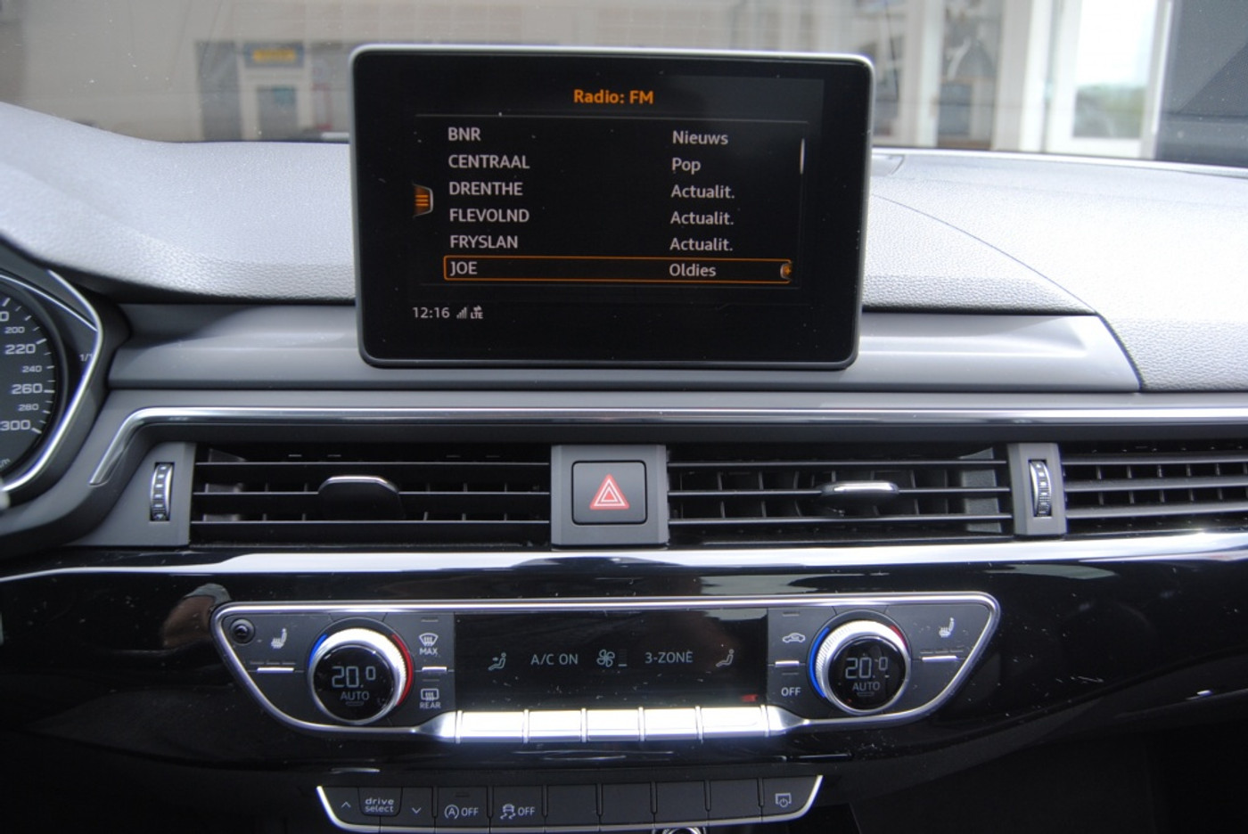 Foto van Audi A4 Limousine