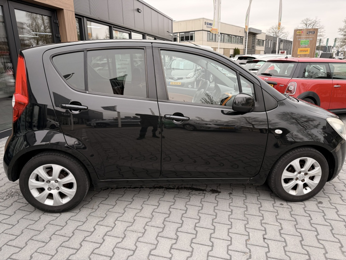 Foto van Opel Agila
