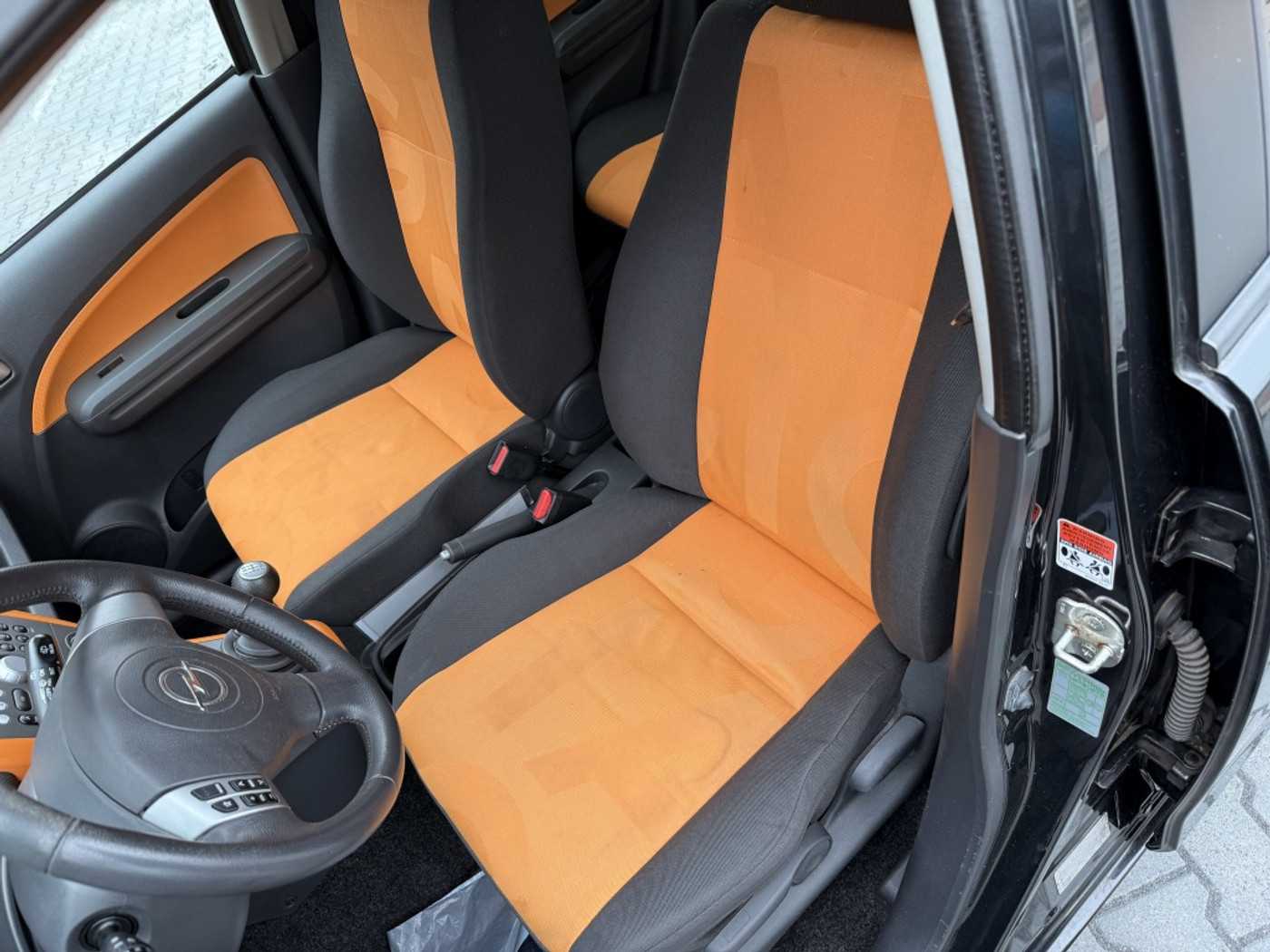Foto van Opel Agila
