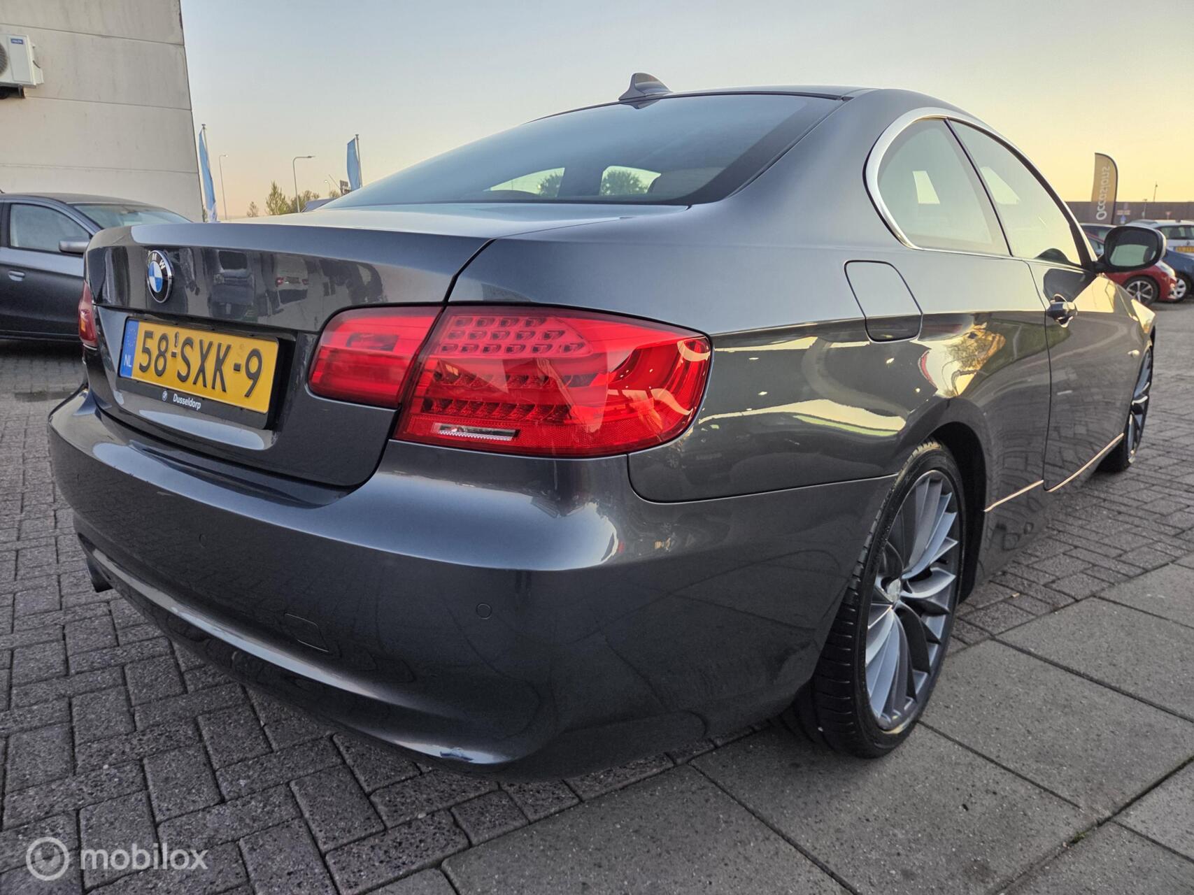 Foto van BMW 320i