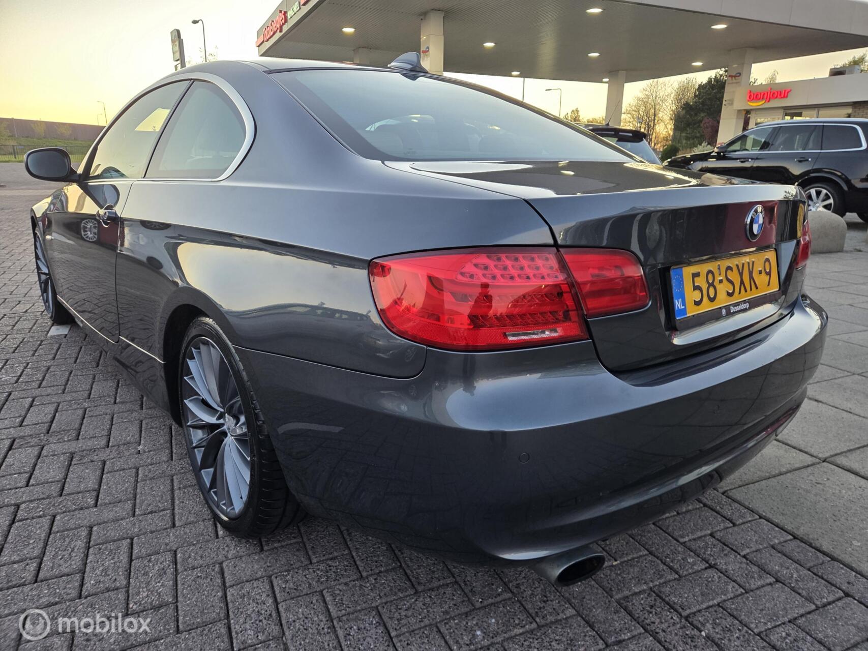 Foto van BMW 320i