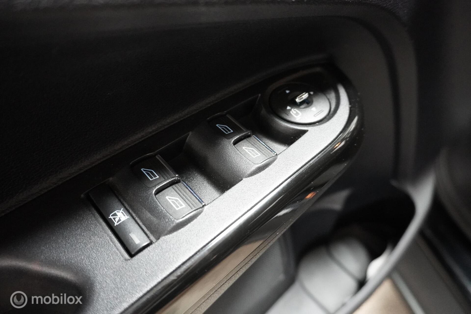 Foto van Ford B-max