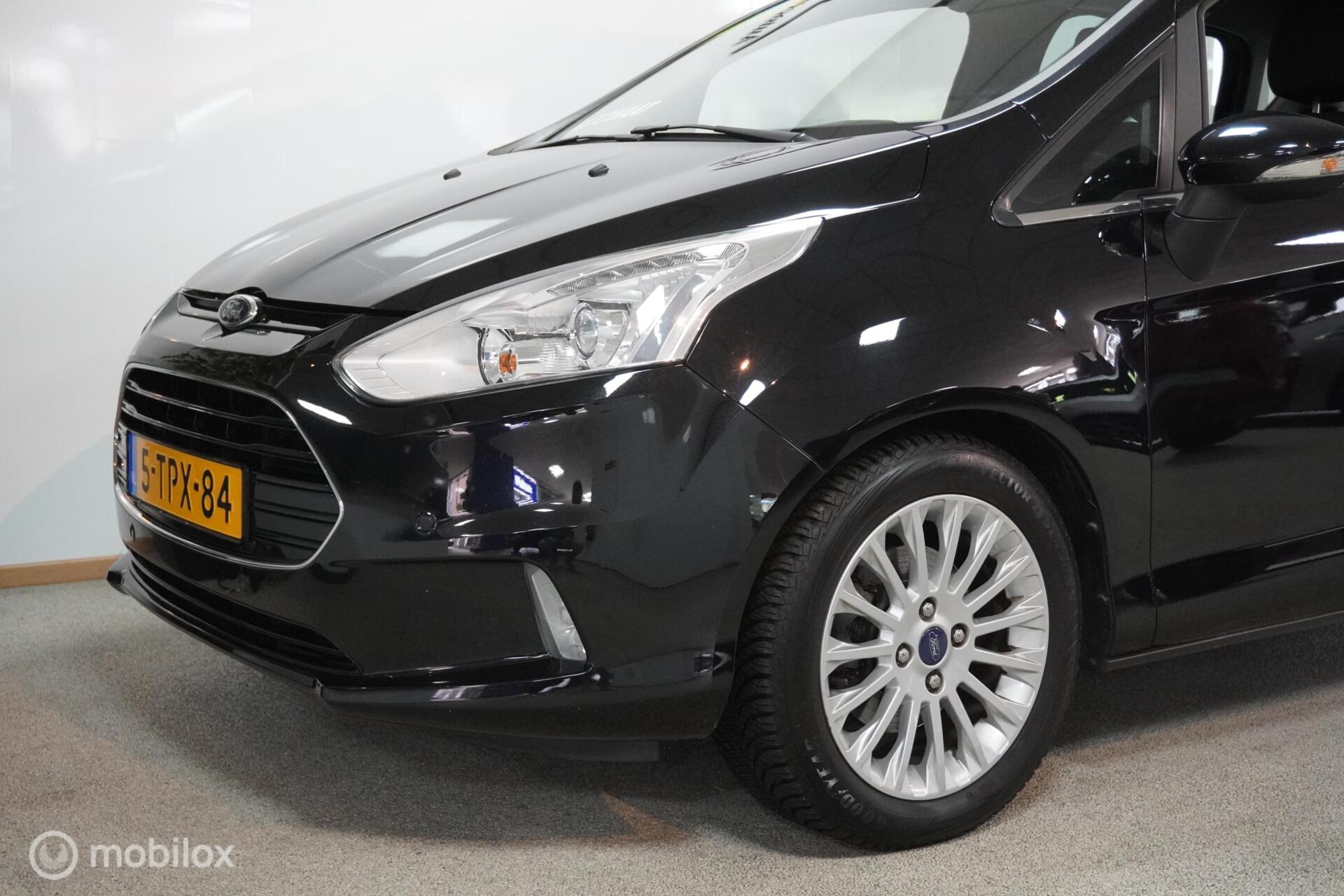 Foto van Ford B-max