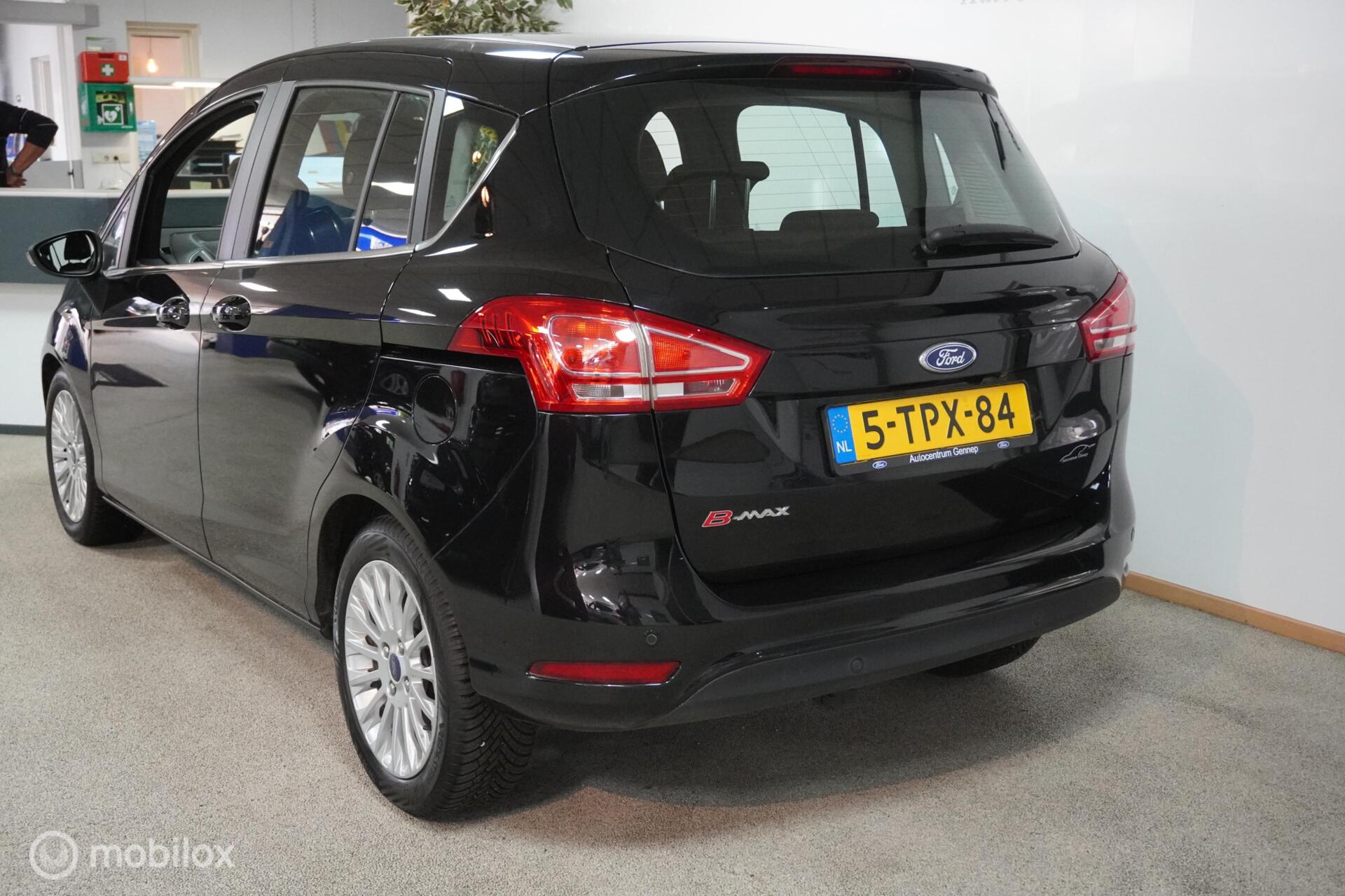 Foto van Ford B-max