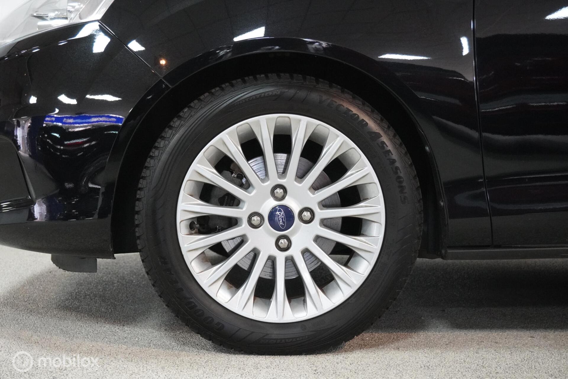 Foto van Ford B-max