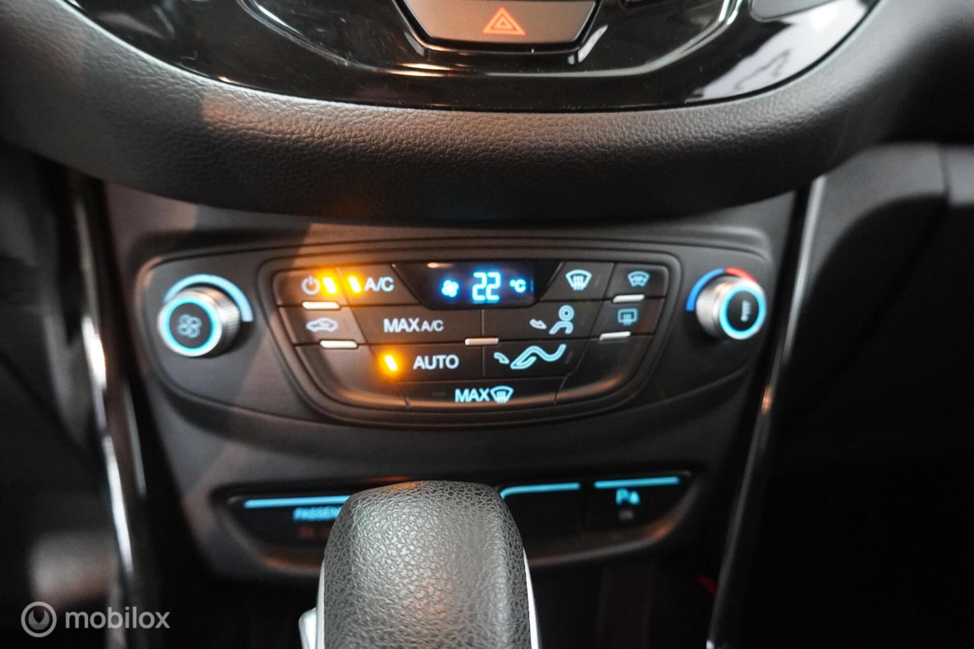 Foto van Ford B-max