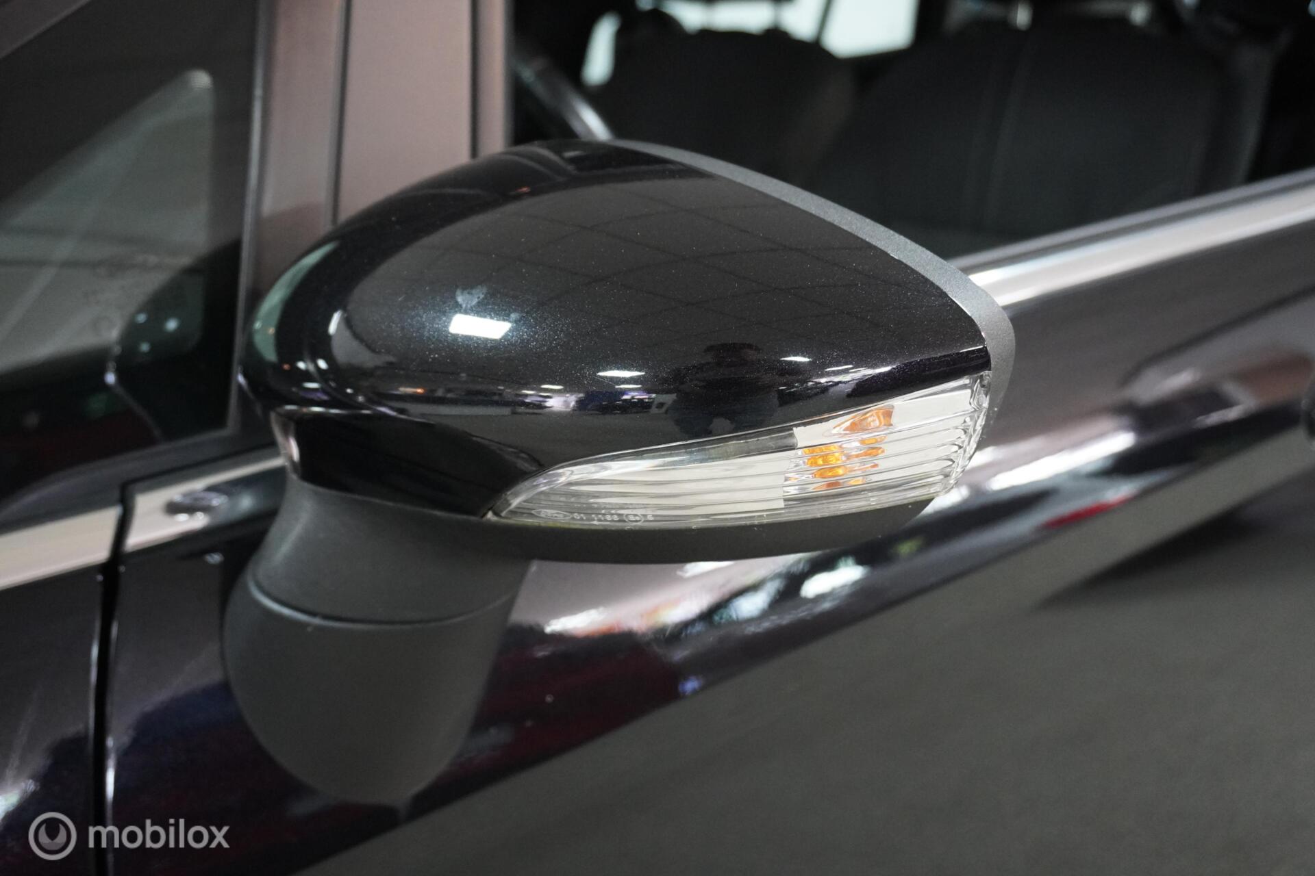 Foto van Ford B-max