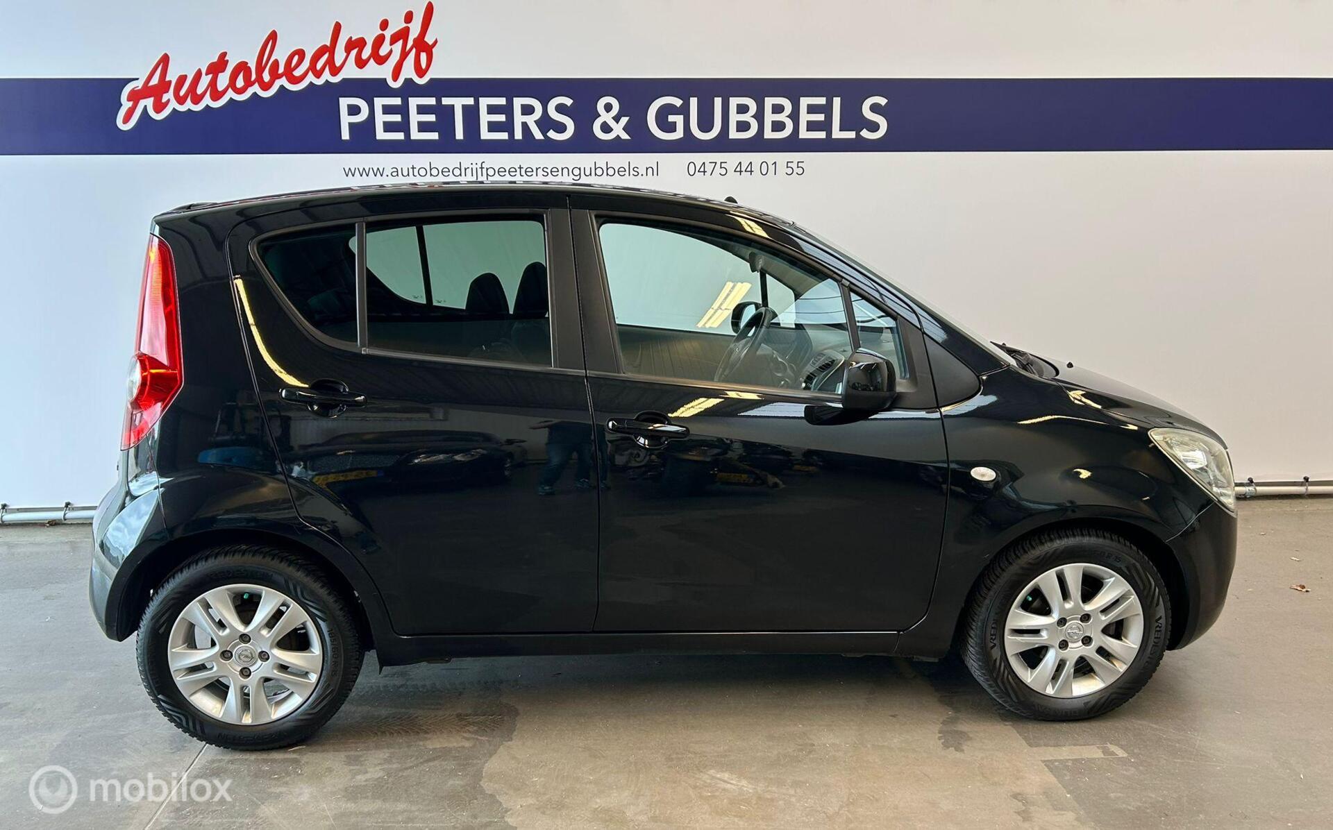 Foto van Opel Agila
