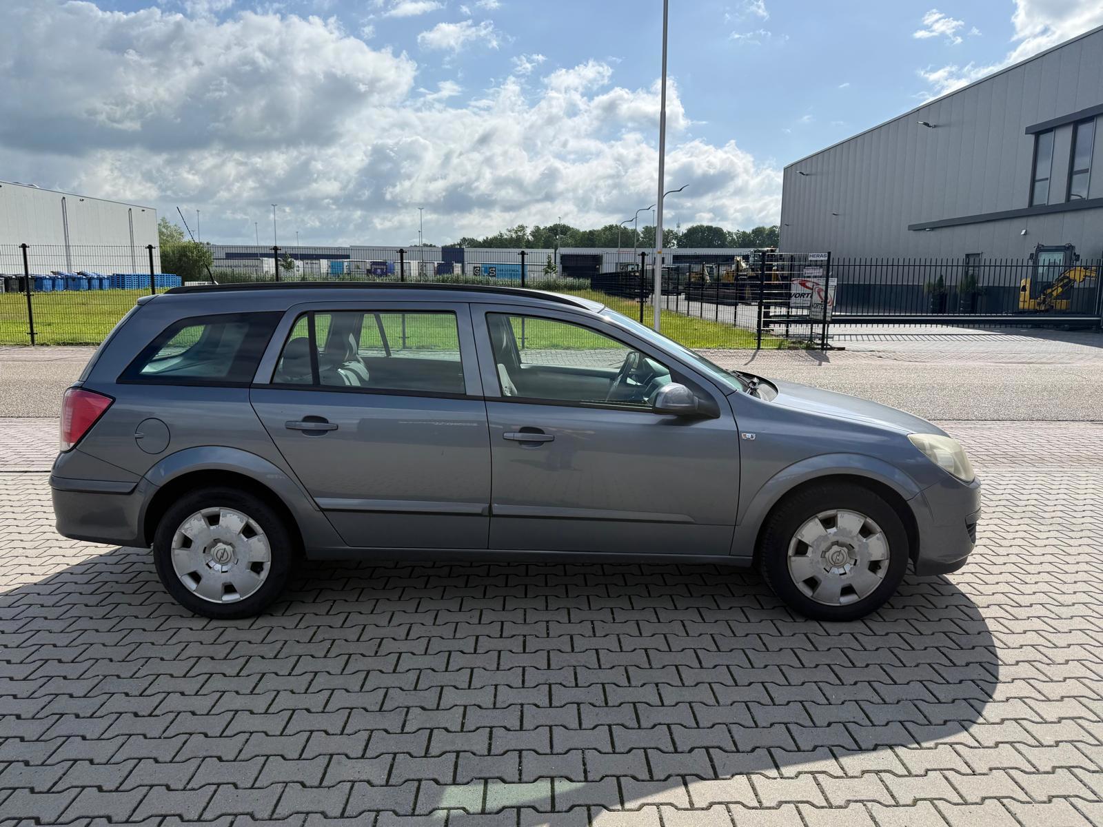 Foto van Opel Astra Station Wagon