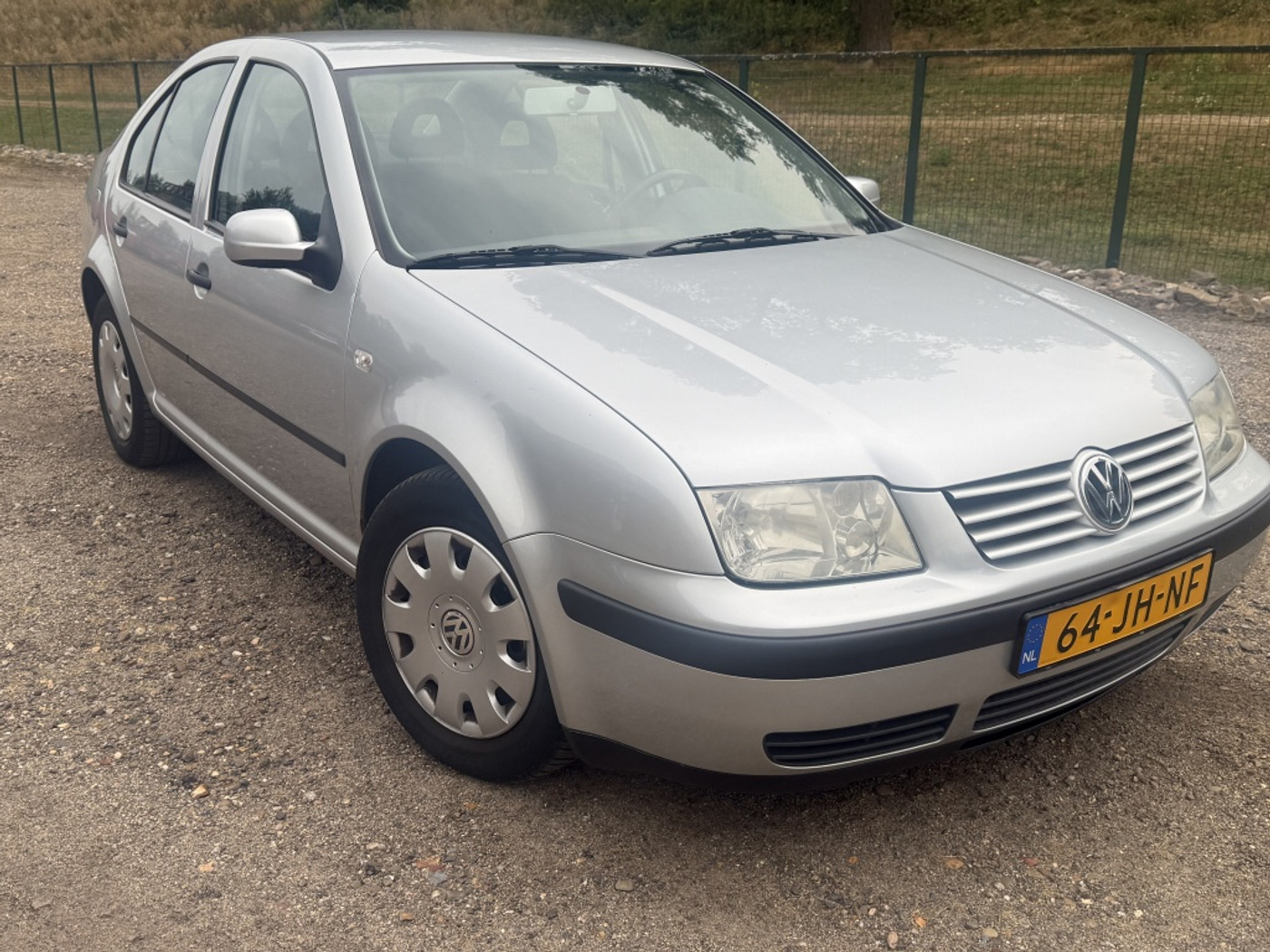 Volkswagen Bora 2.0 2002 - voorkant