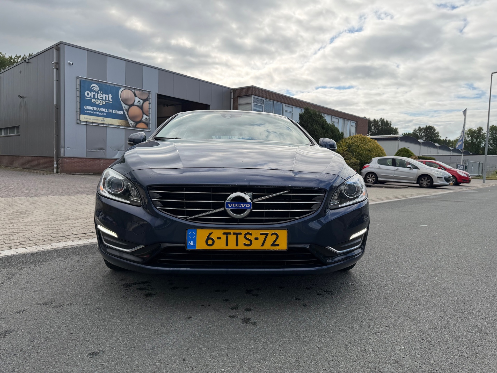 Foto van Volvo V60 Plug In Hybrid