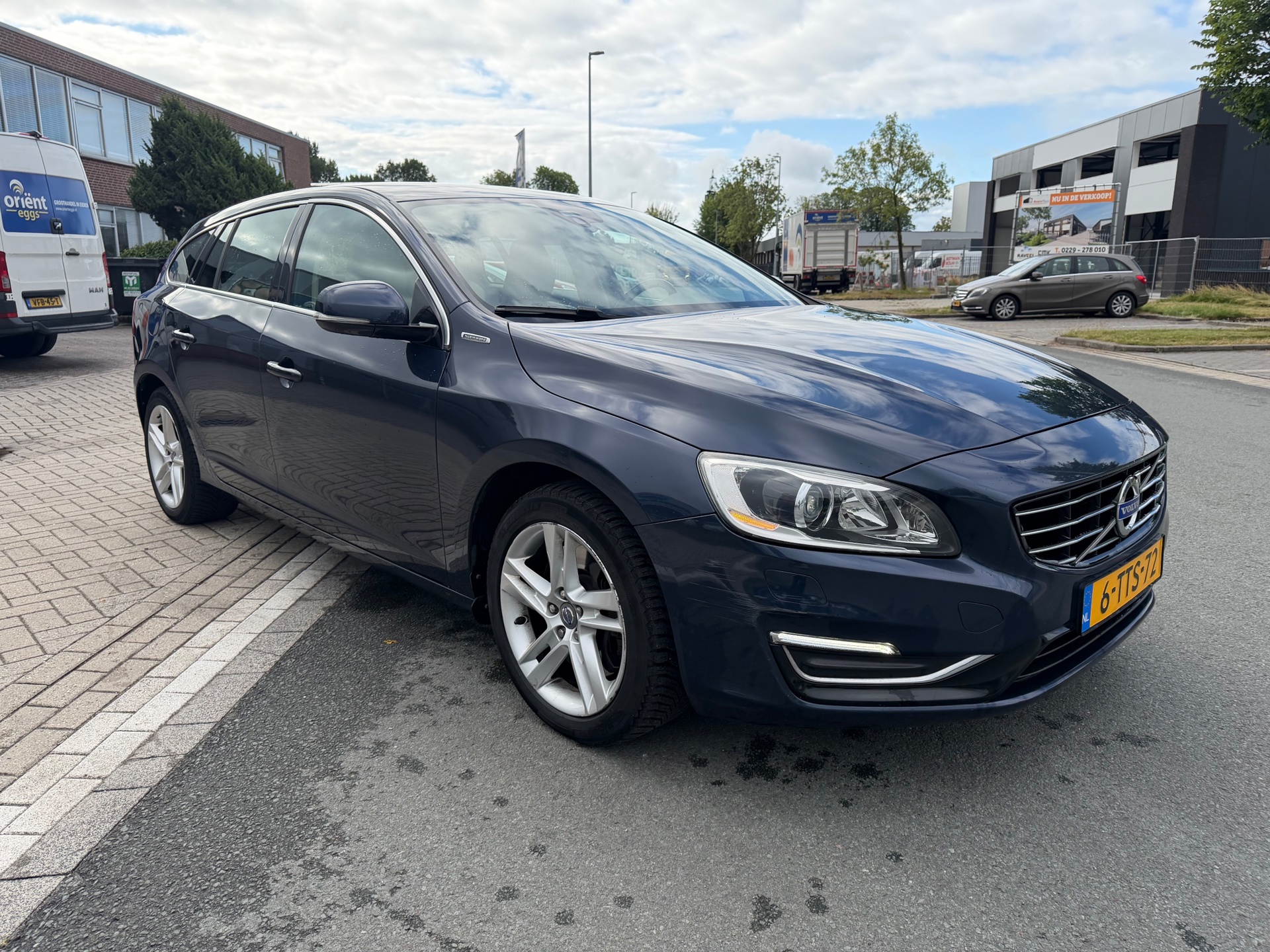 Foto van Volvo V60 Plug In Hybrid