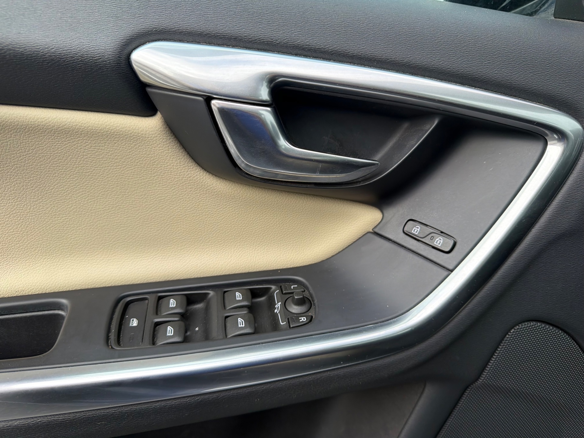 Foto van Volvo V60 Plug In Hybrid