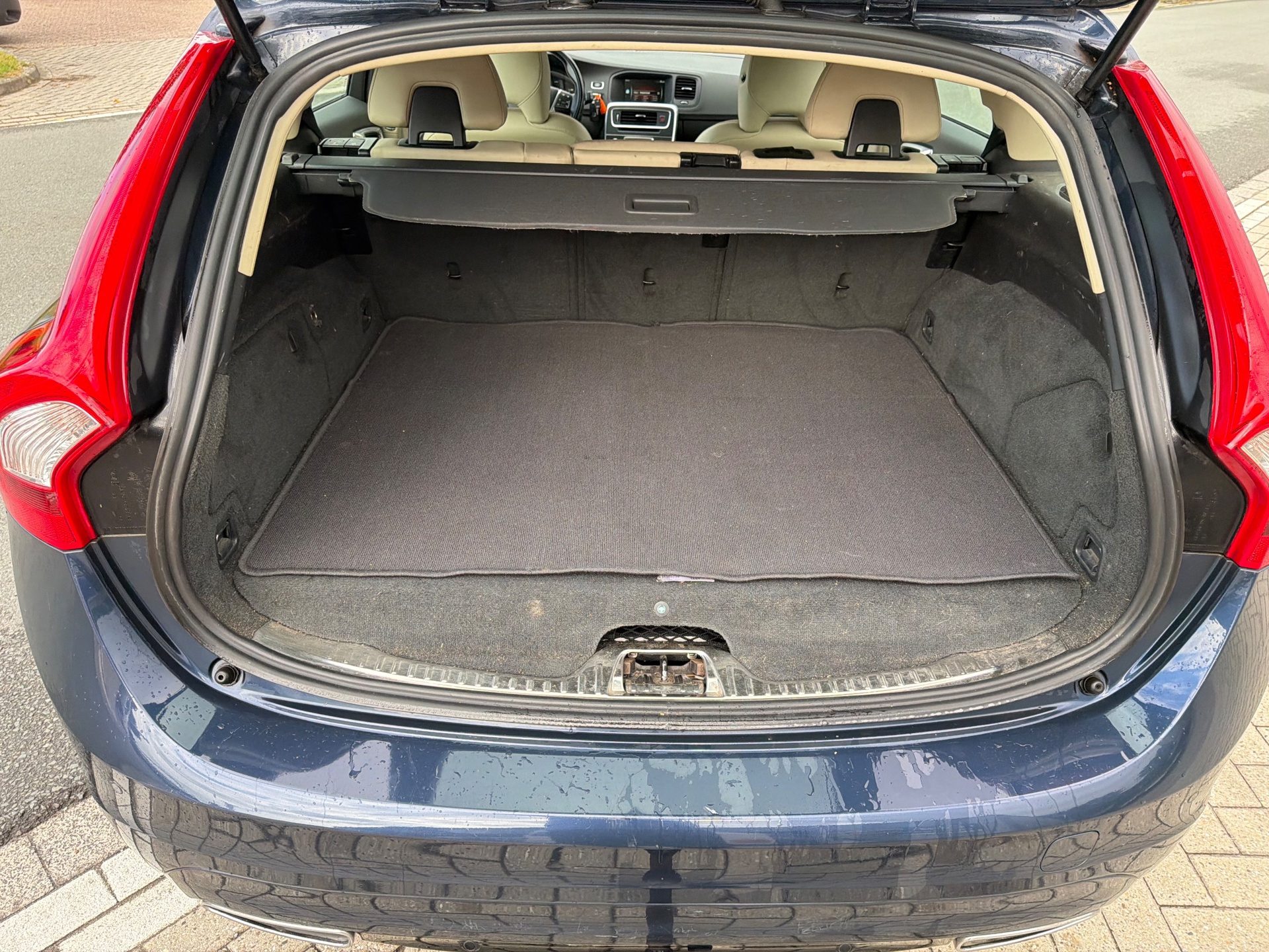 Foto van Volvo V60 Plug In Hybrid