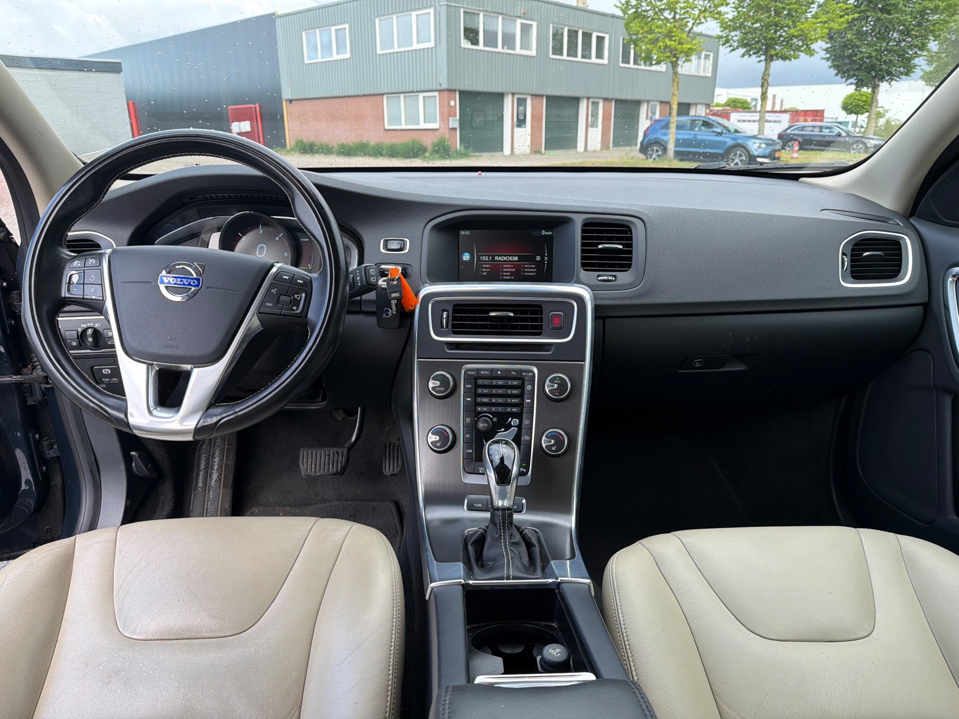 Foto van Volvo V60 Plug In Hybrid