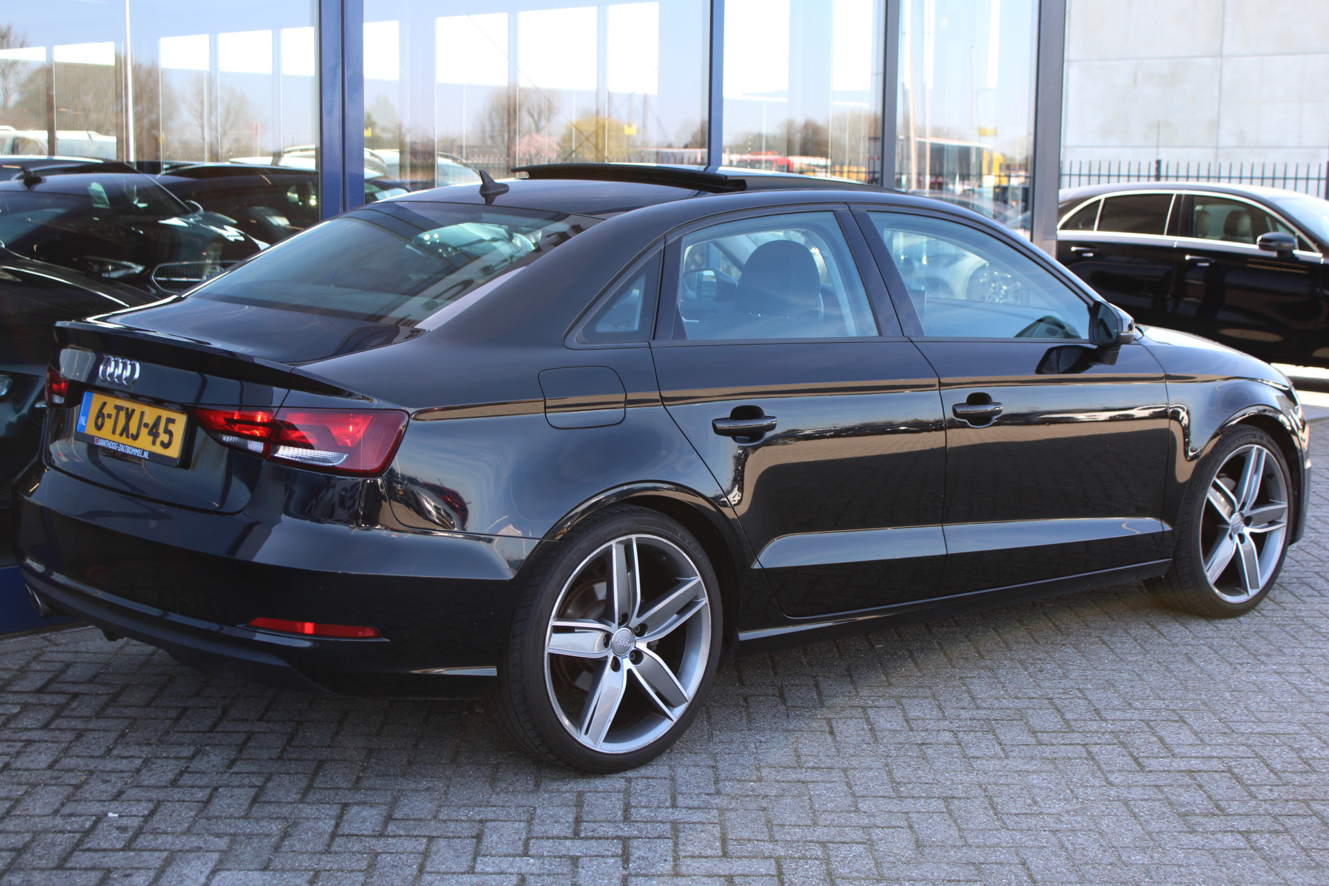 Foto van Audi A3 Limousine