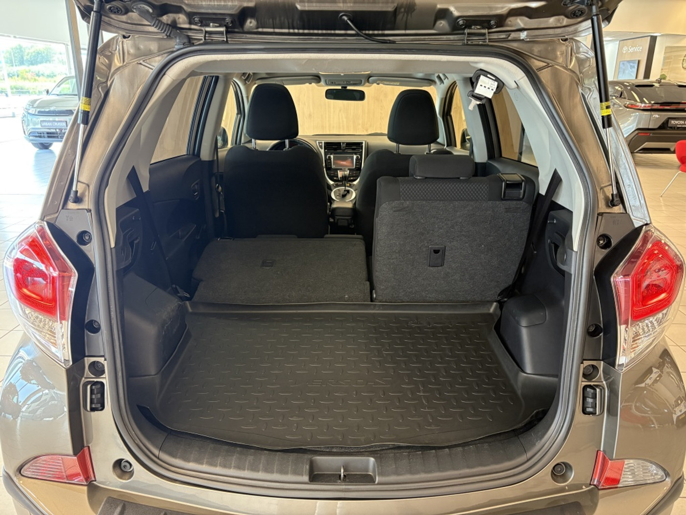 Foto van Toyota Toyota Verso-s