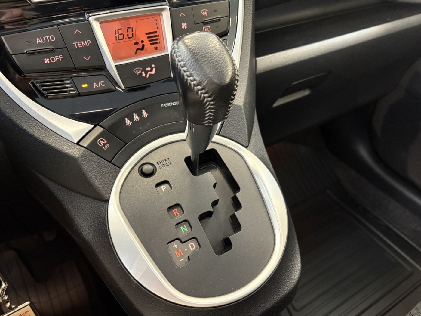 Foto van Toyota Toyota Verso-s