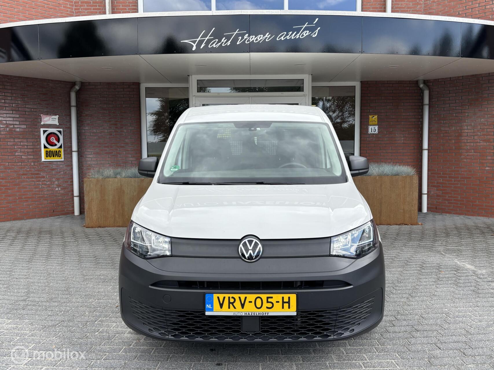 Foto van Volkswagen Caddy Modified Partition Wall