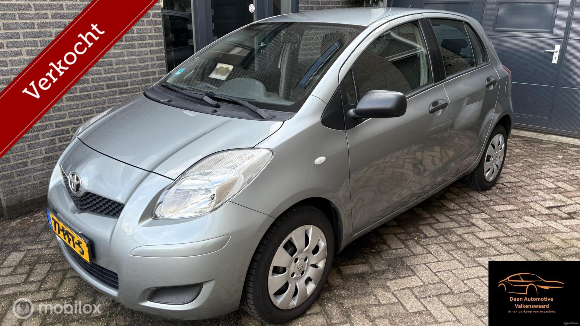 Toyota Toyota Yaris 1.3 VVTi Comfort 2011 - voorkant