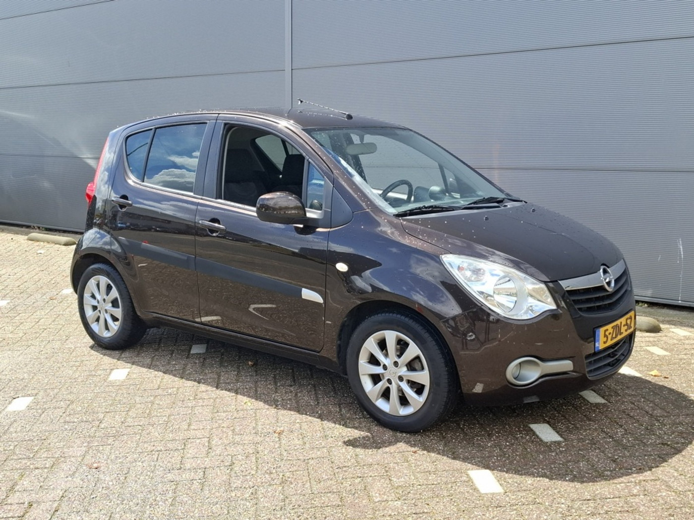 Foto van Opel Agila