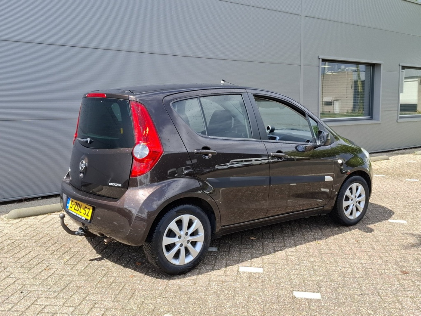 Foto van Opel Agila