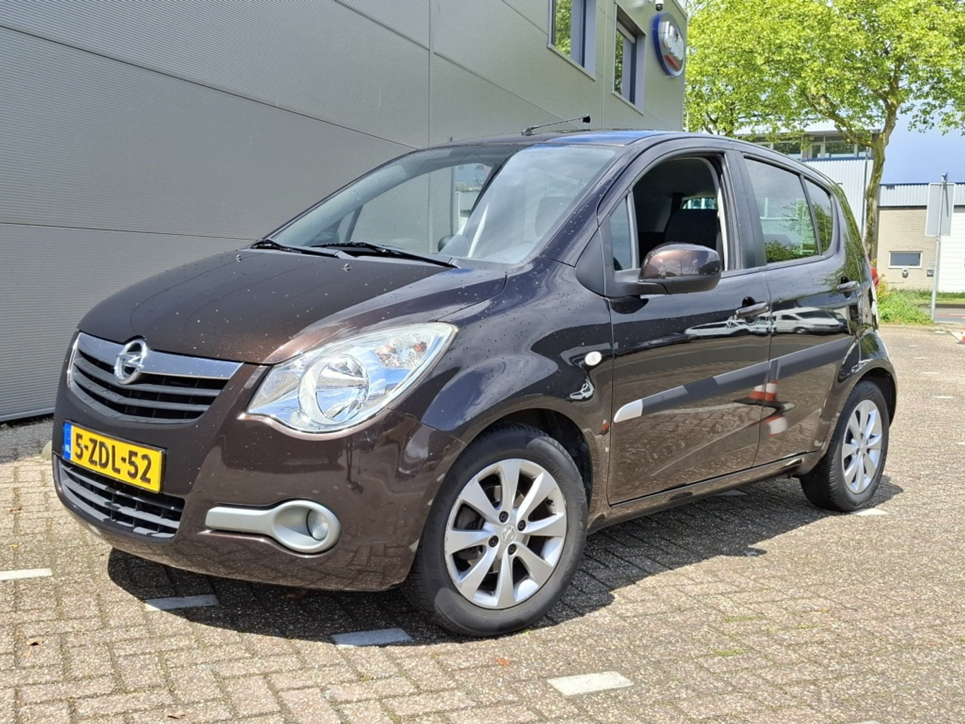 Foto van Opel Agila