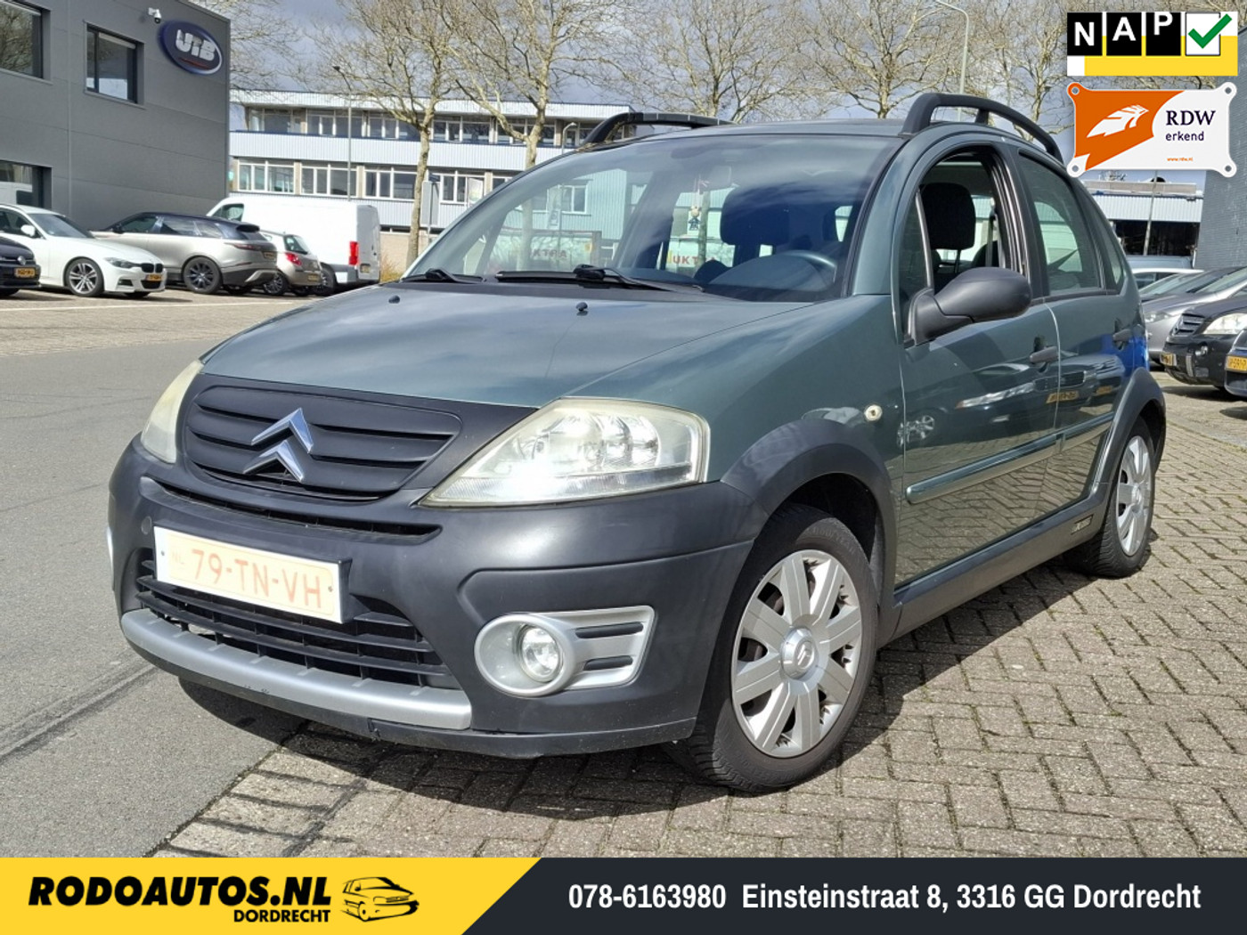 Citroen C3 1.4i-16V X-TR EXPORTKENTEKEN! Pano/Airco ✅ 2006 - voorkant