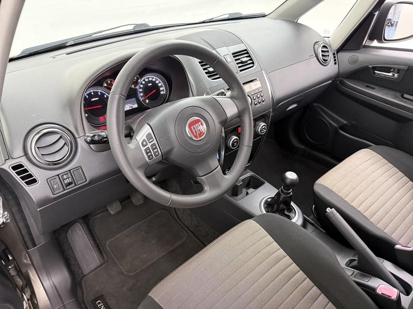 Foto van Fiat Fiat Sedici