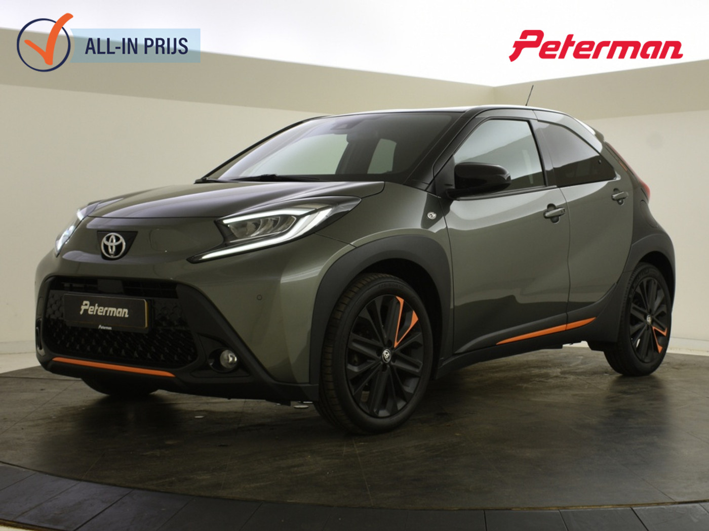 Toyota Toyota Aygo X 1.0 VVT-i S-CVT Limited | Halfleer | JBL | Navigatie | PDC 2022 - voorkant