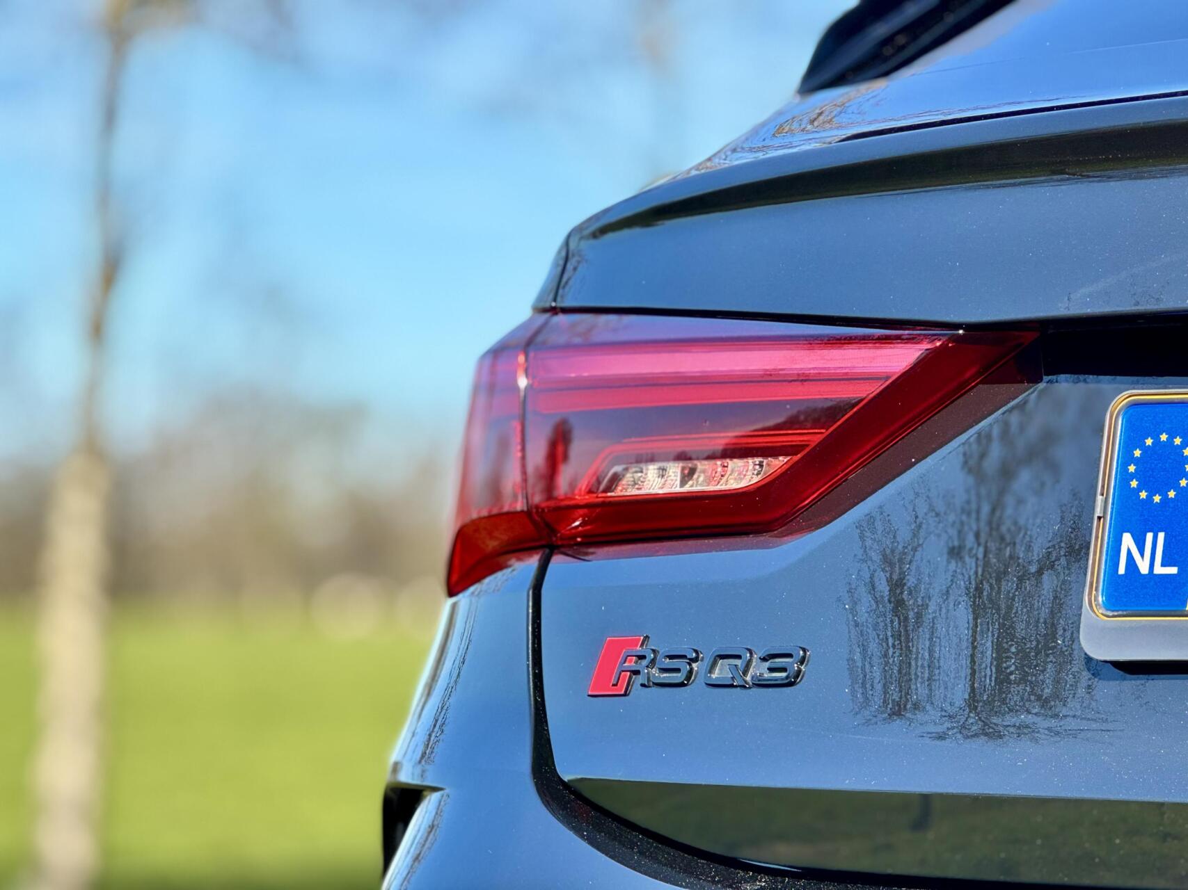 Foto van Audi RS Q3 Sportback