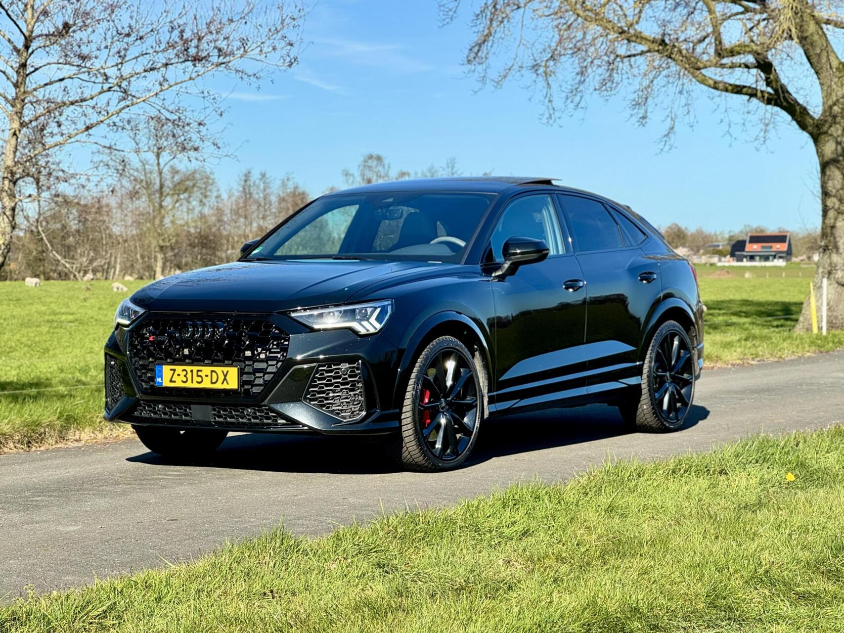 Foto van Audi RS Q3 Sportback