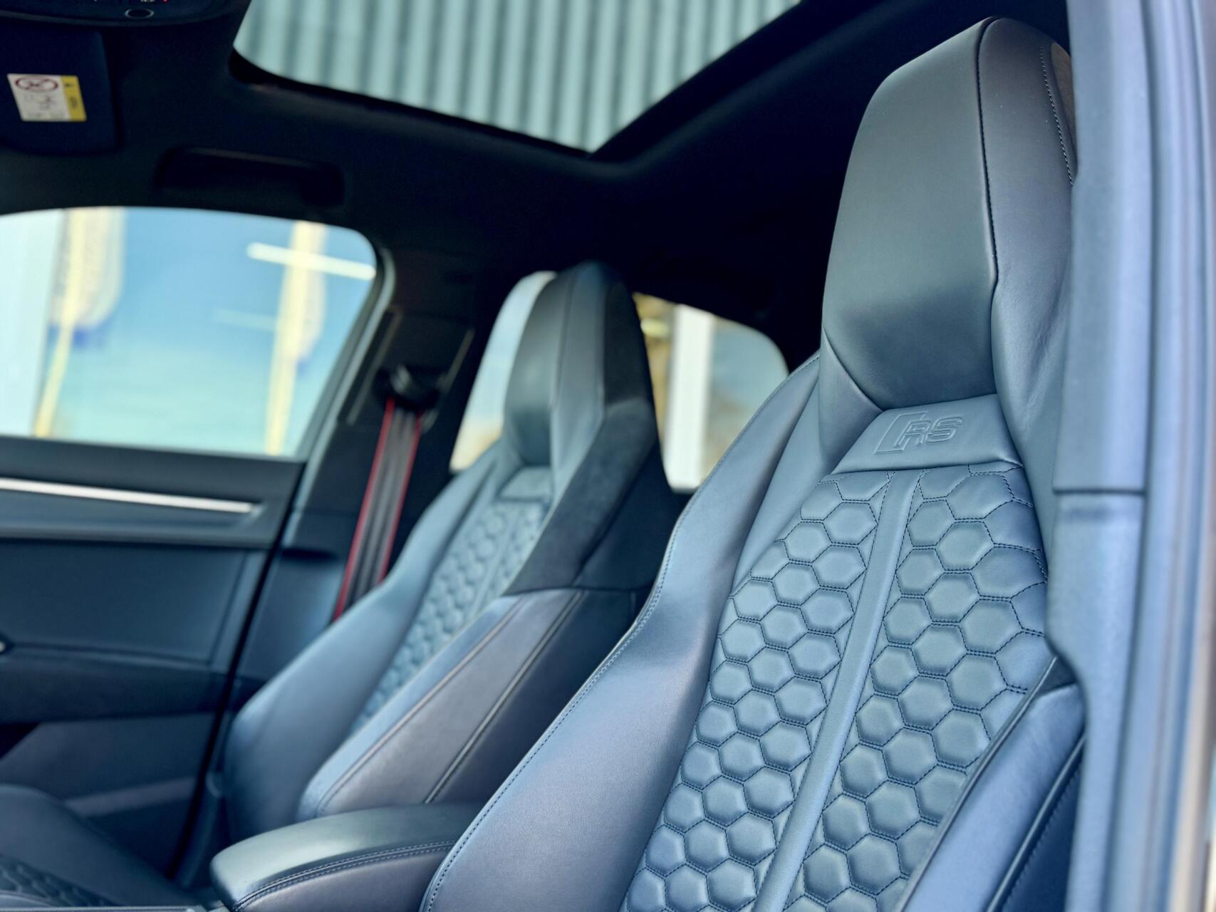 Foto van Audi RS Q3 Sportback