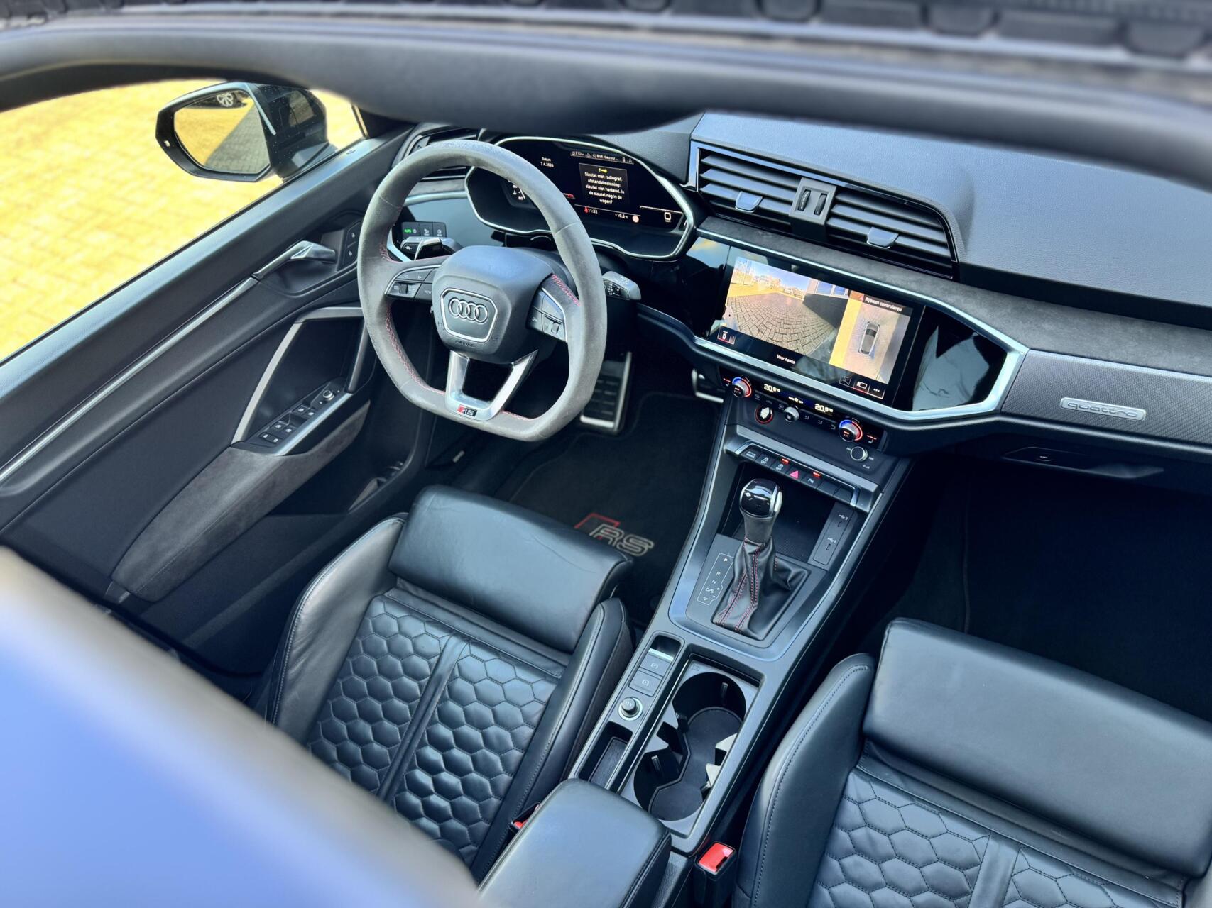 Foto van Audi RS Q3 Sportback